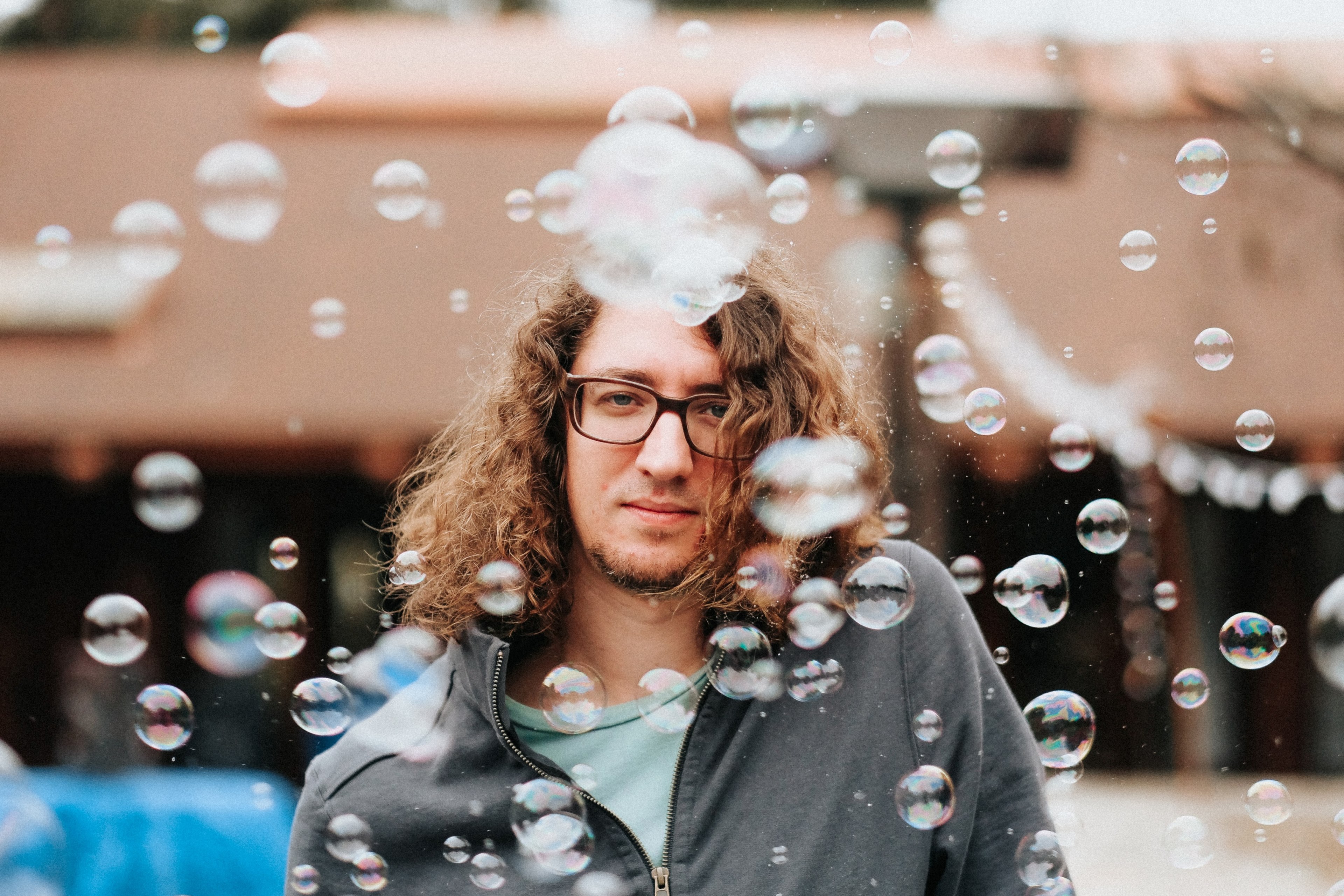 Wallpaper / man male bubbles and portrait HD 4k wallpaper free download