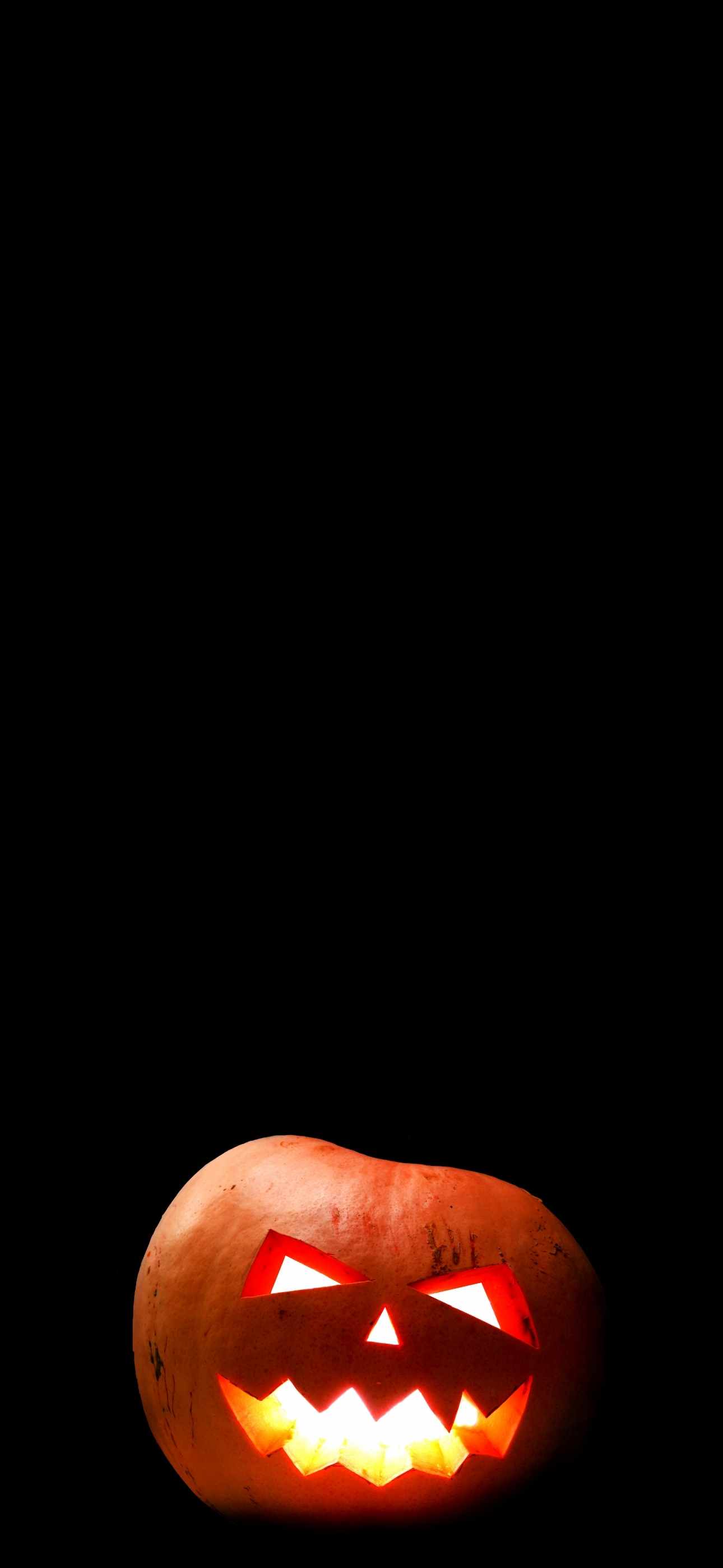 Free Halloween IPhone Wallpaper For Your Spooky Aesthetic