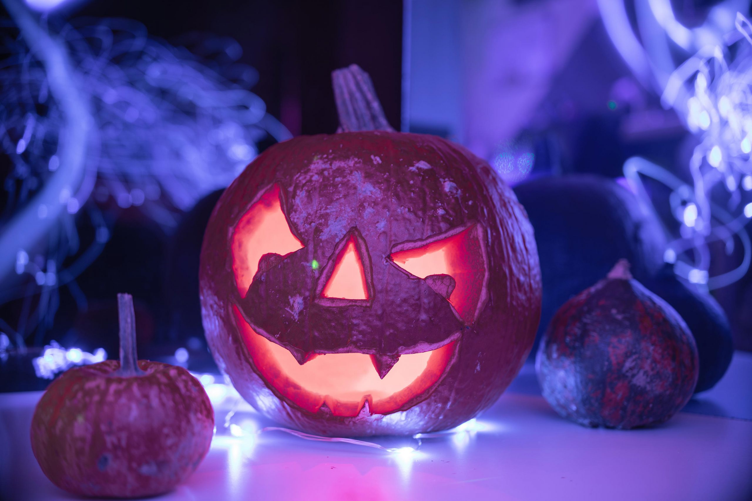Scary Halloween Wallpaper 2021 HD, Background, Pumpkins, Witches, Bats & Ghosts