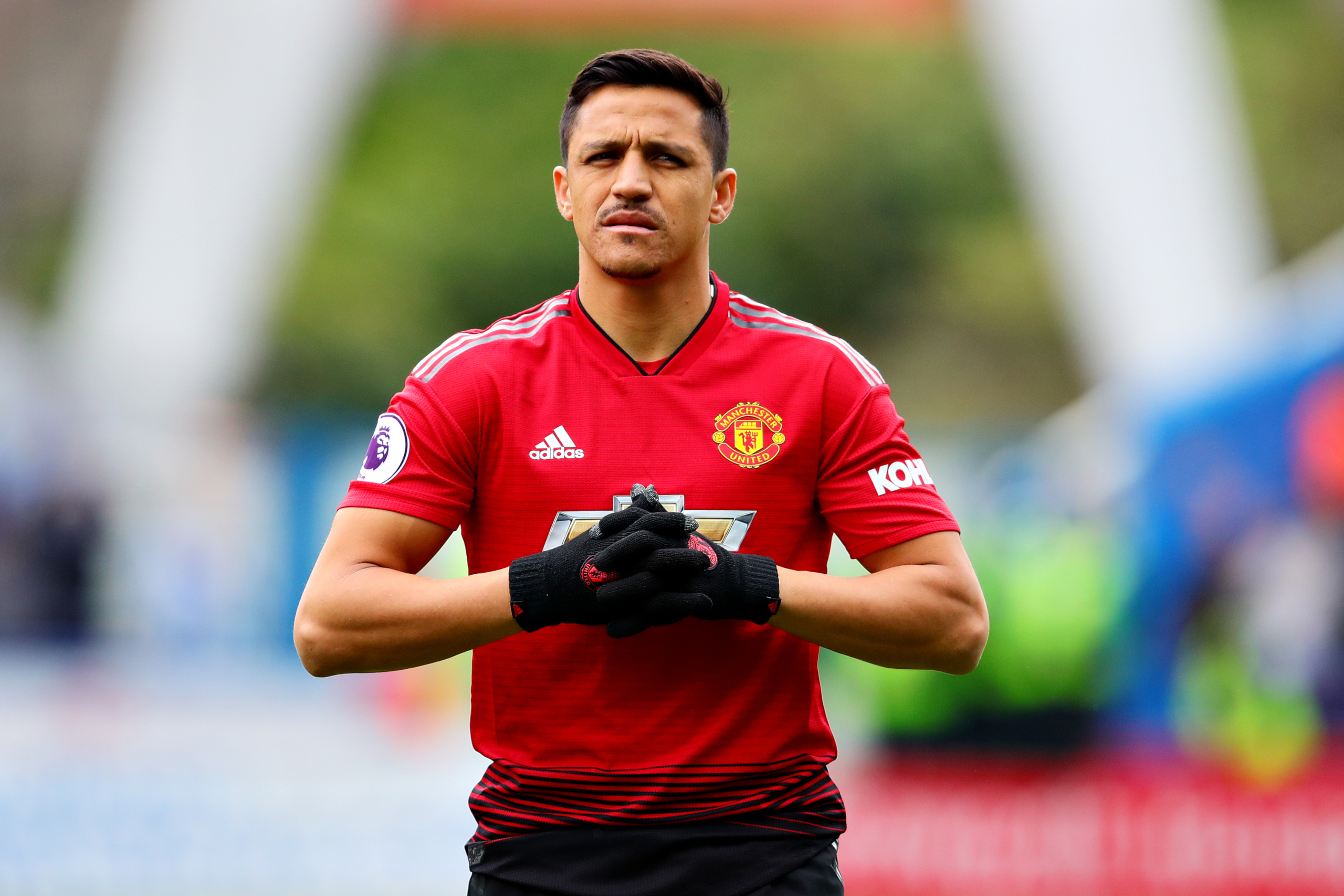 Sports Alexis Sanchez HD Wallpaper