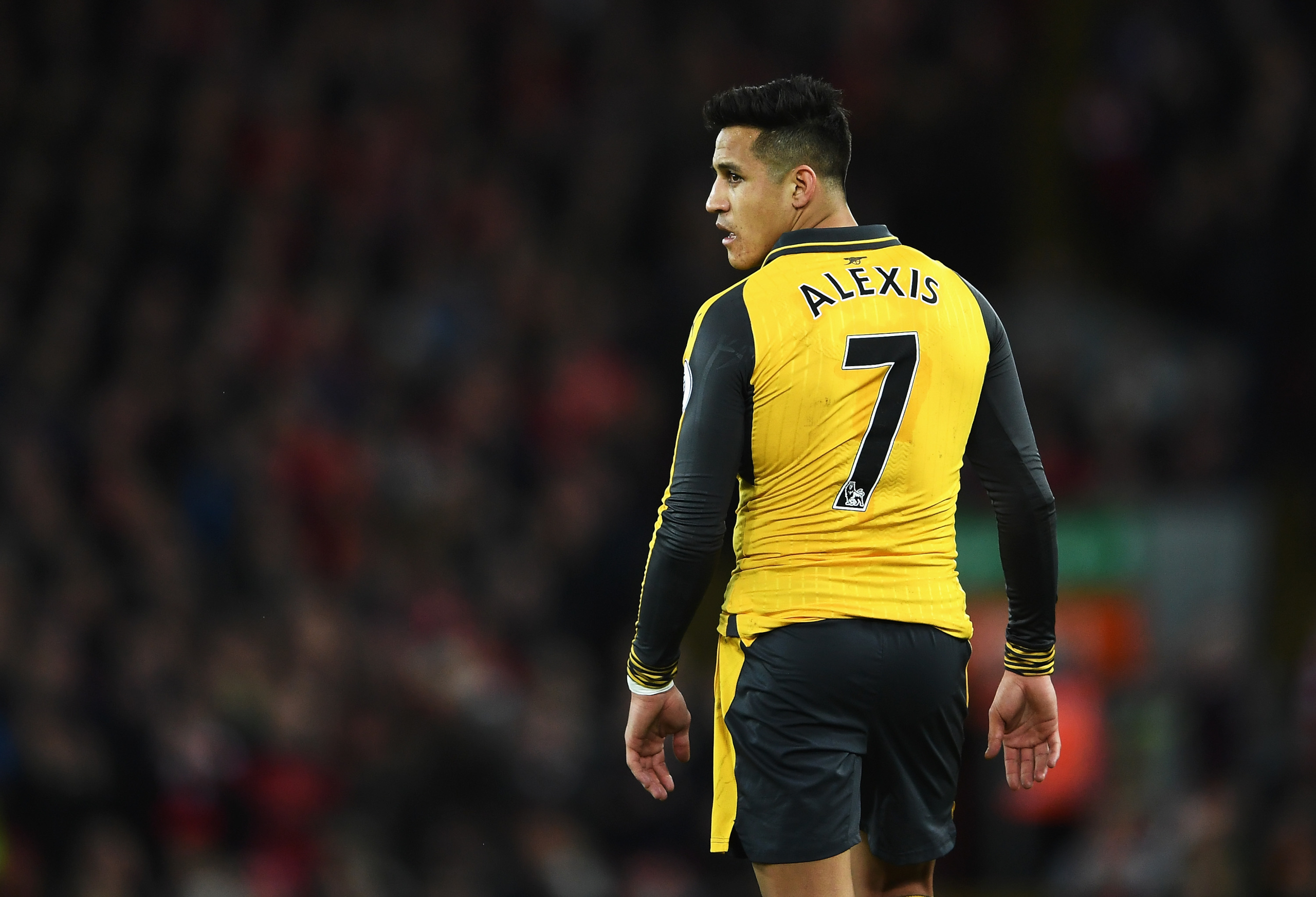 Sports Alexis Sanchez HD Wallpaper