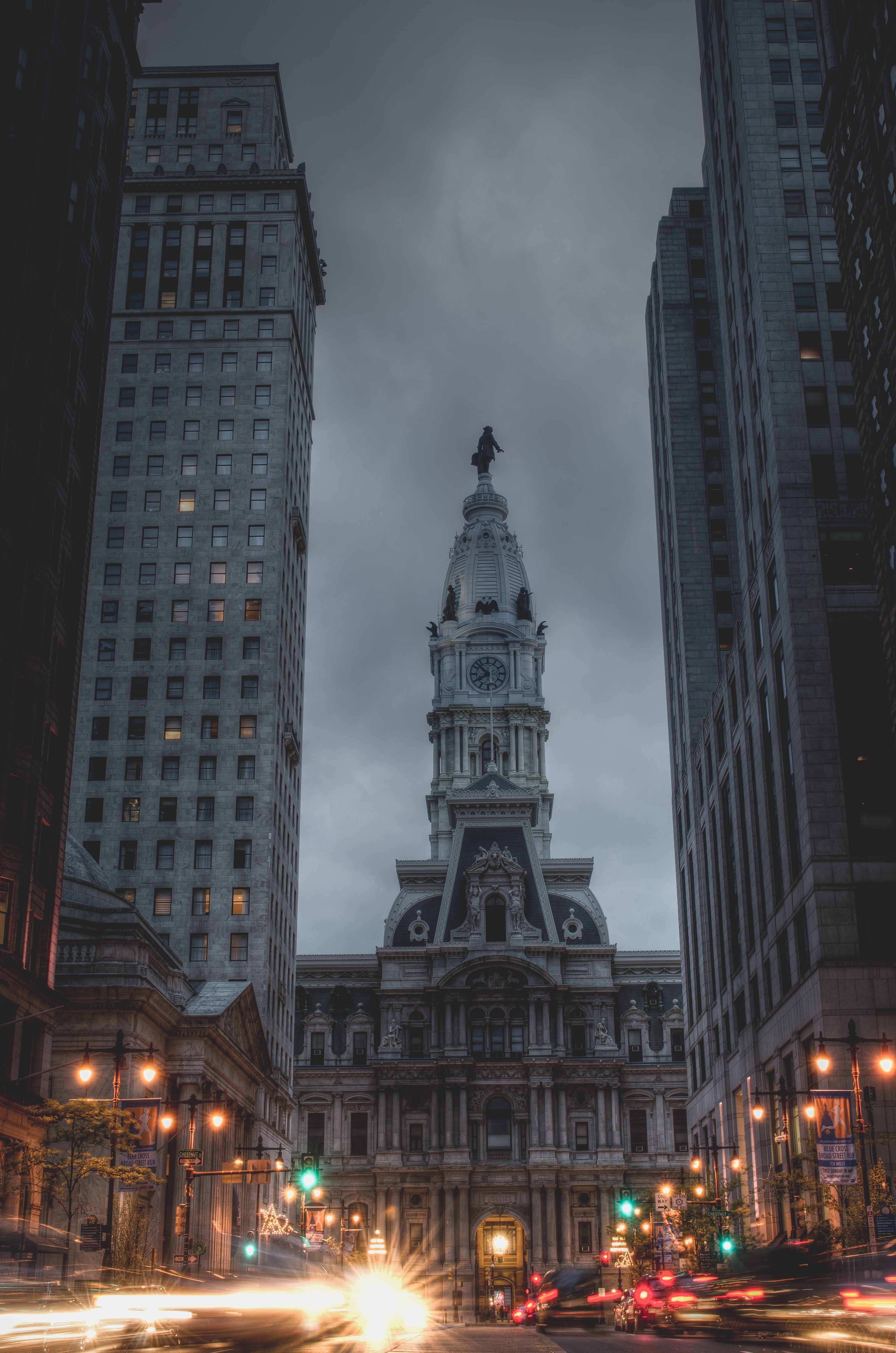 Wallpaper / city hall septa station in philadelphia at night, city hall station bsl 4k Phone Wallpaper
