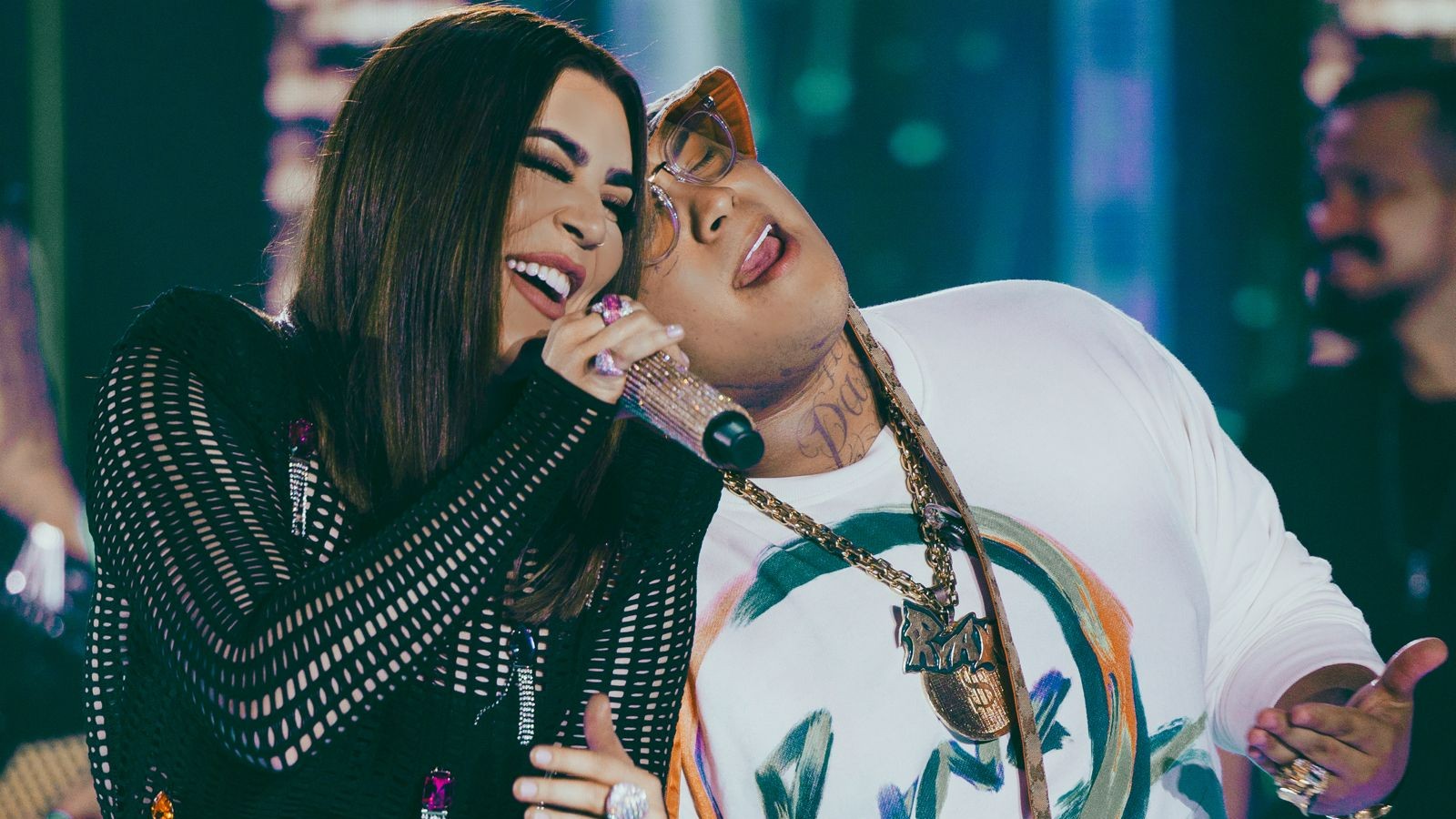 Naiara Azevedo e MC Ryan SP se unem em 'Emocional Abalado'É Independente