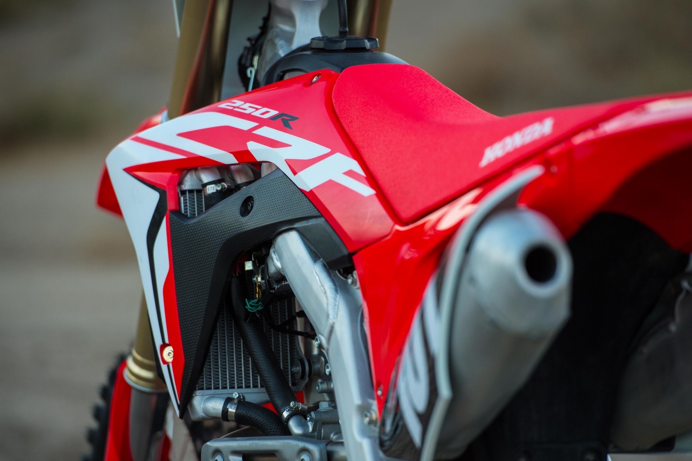 Racer X Films: 2018 Honda CRF250R Intro