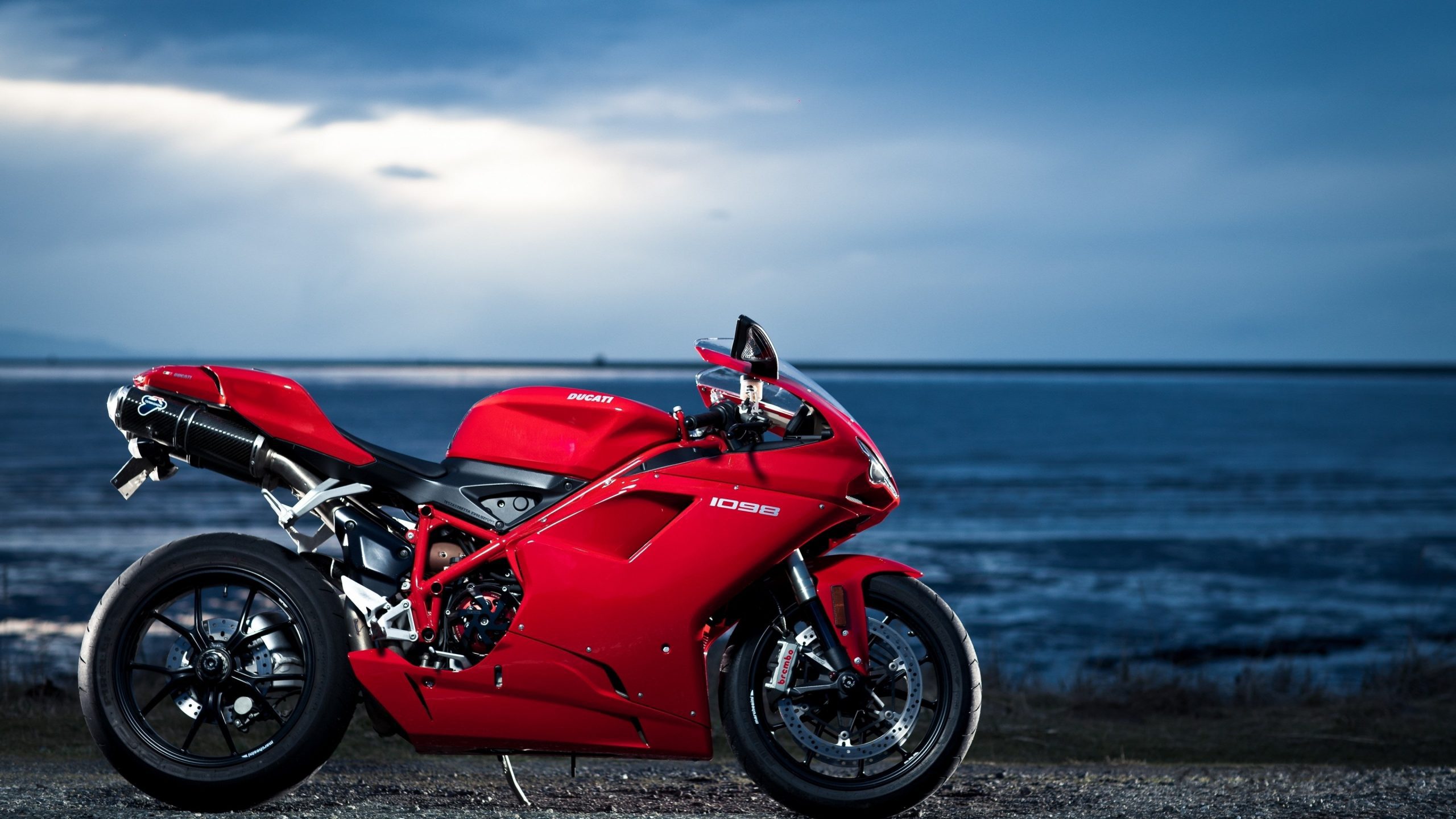 Ducati [4K] Wallpaper