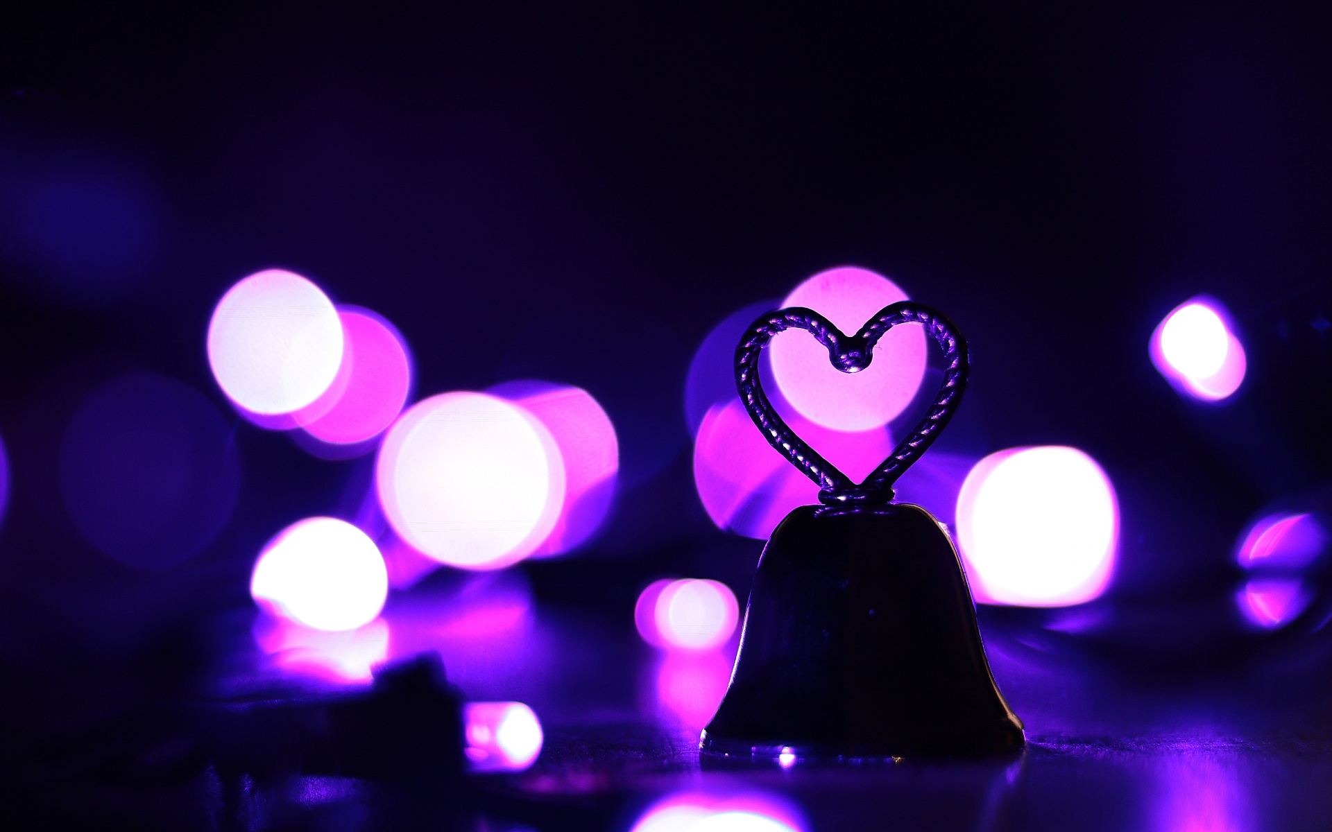 Love heart Wallpaper 4K, Purple aesthetic