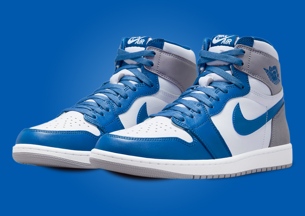 Official Look At The Air Jordan 1 Retro High OG True Blue