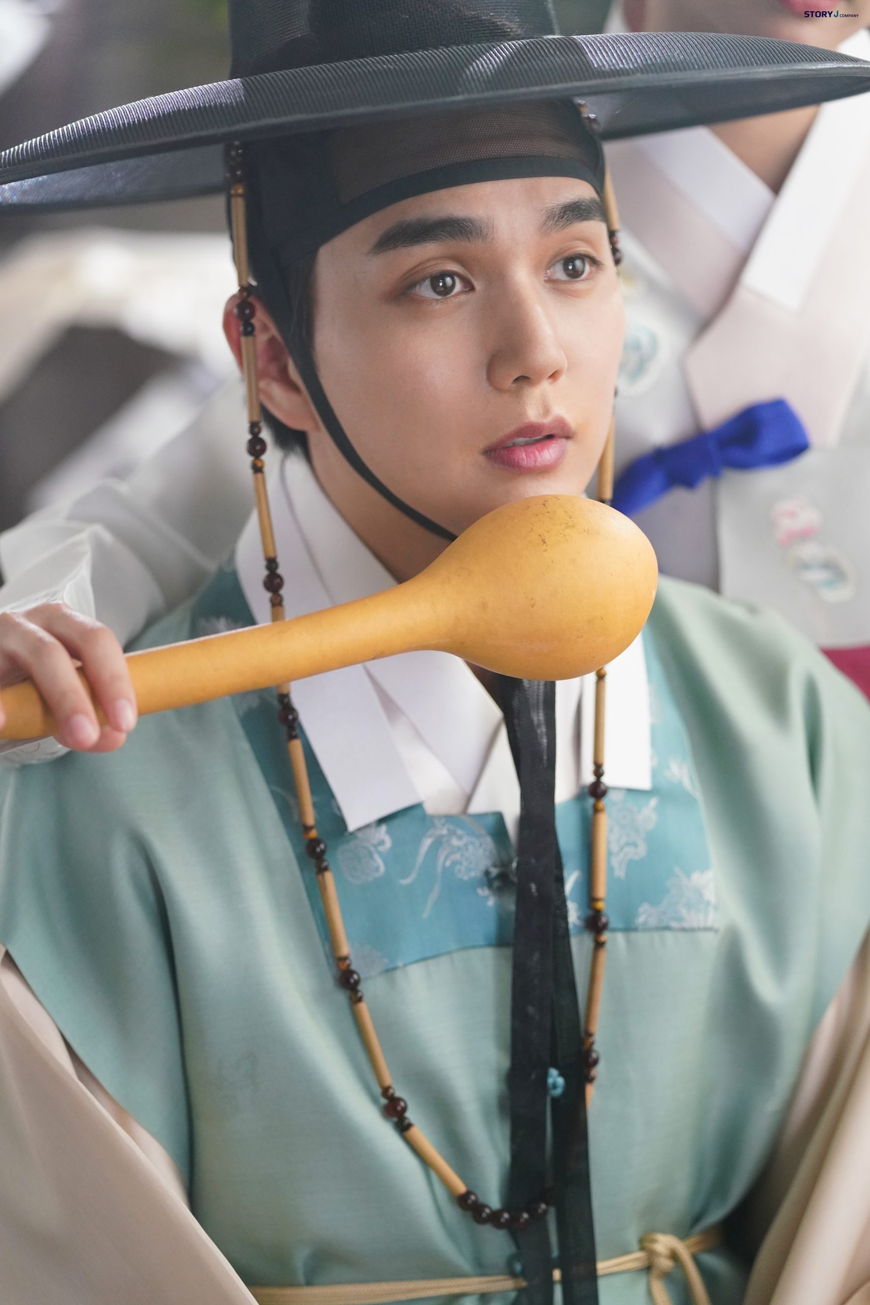 Yoo SeungHo, Drama Poster Shooting Of Moonshine Behind The Scene