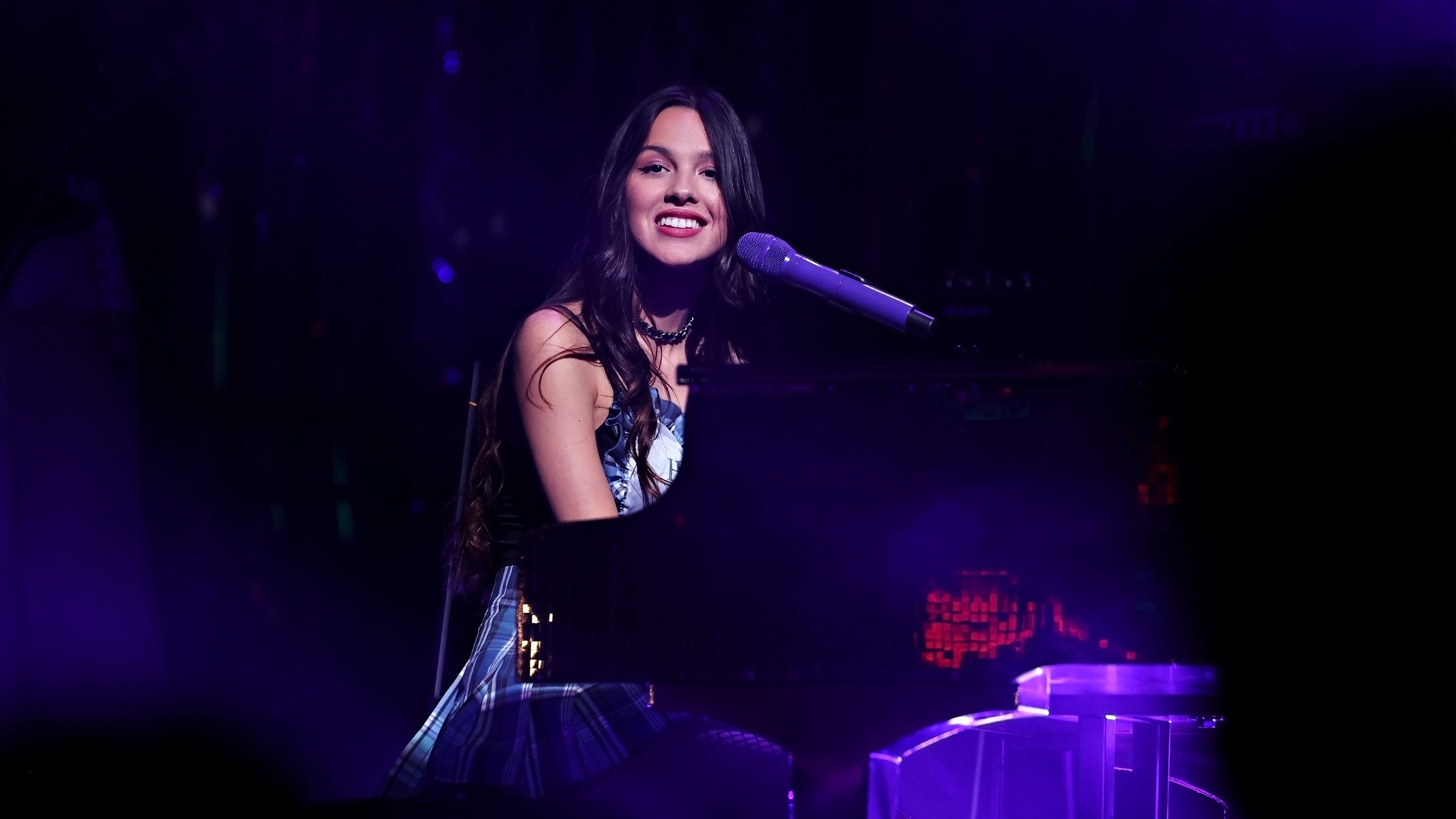 Olivia Rodrigo Spoke Out For Abortion Rights During A Sold Out Concert