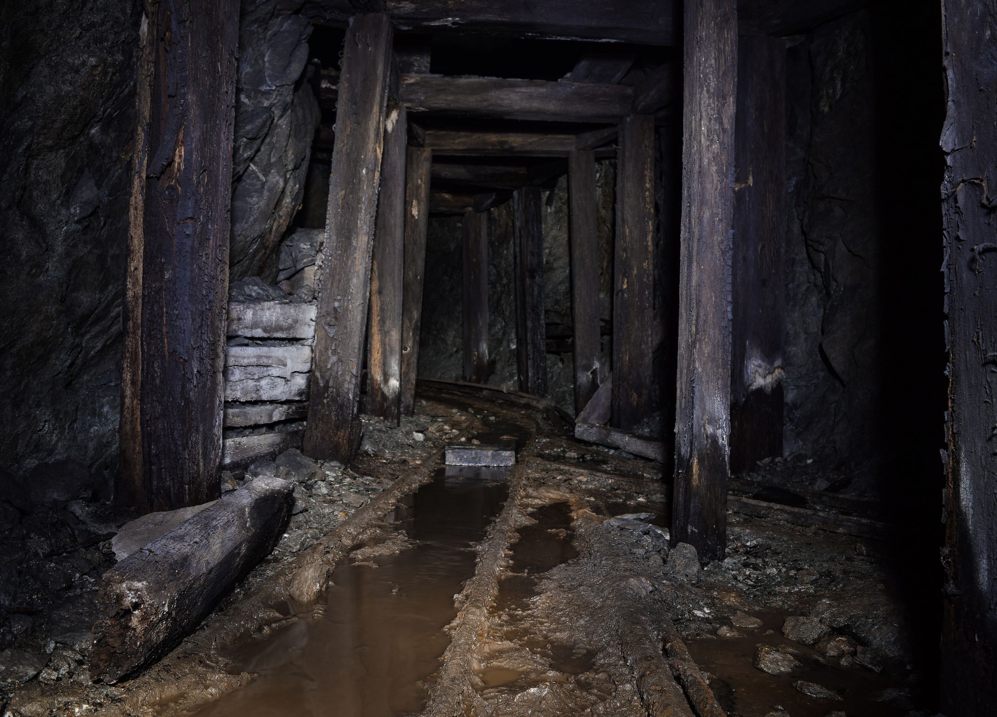 Deep Underground In An Abandoned 1920's Era Gold Mine. [OC] [2048x1473] • R AbandonedPorn. Abandoned, Underground, Gold Mining
