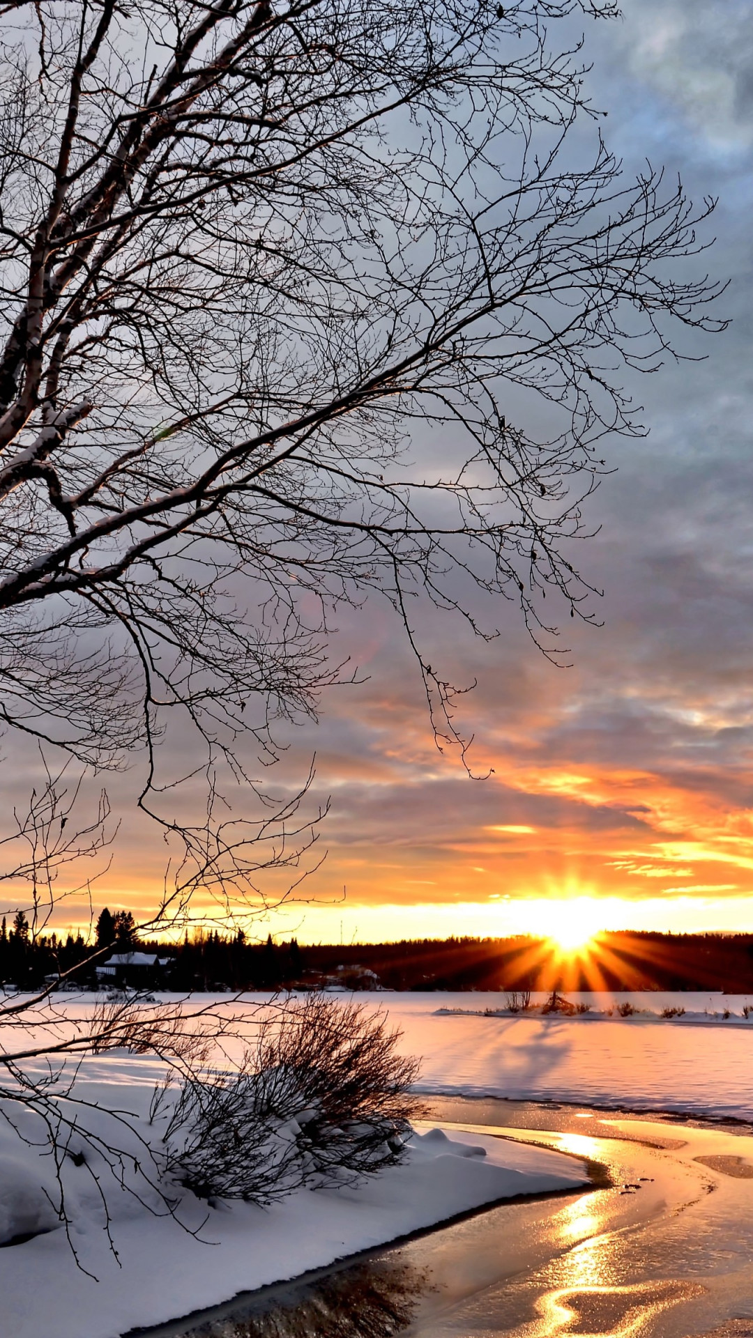 Download wallpaper: Sunset over the Winter landscape 1080x1920
