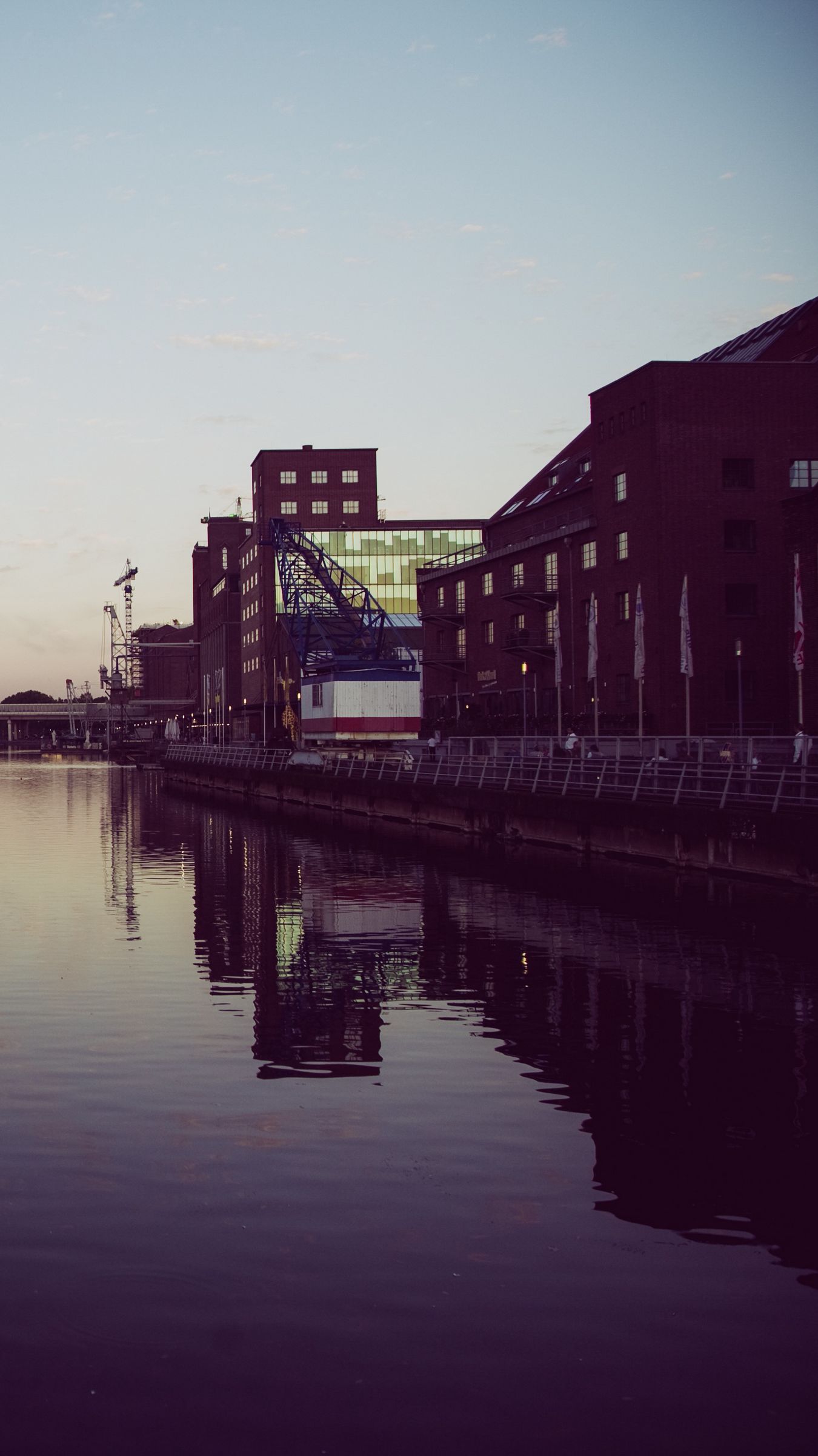 Download wallpaper 1350x2400 duisburg, germany, river, building iphone 8+/7+/6s+/for parallax HD background