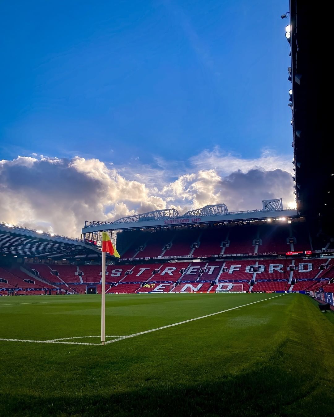 ปักพินในบอร์ด united