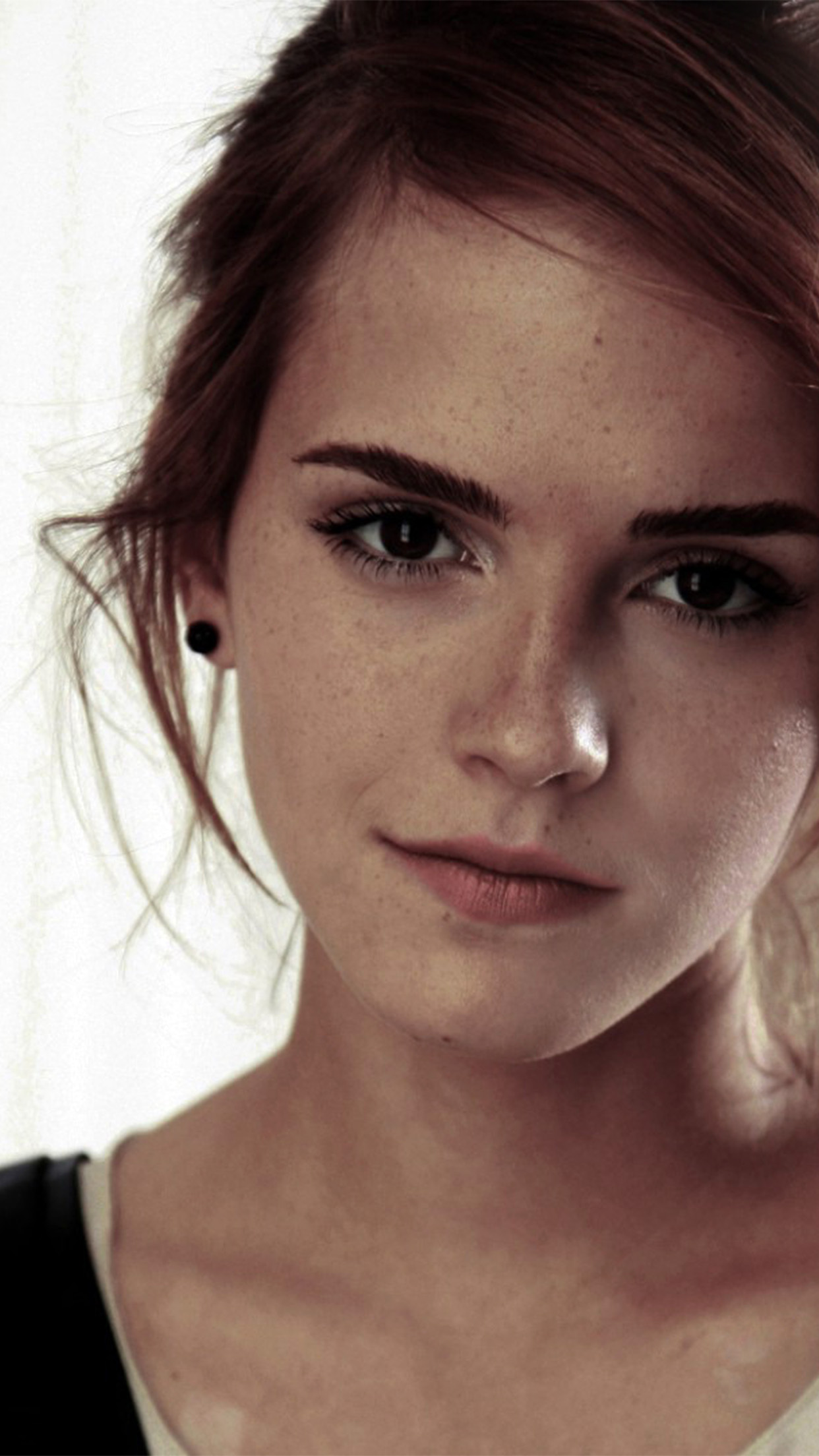 iPhone 6 wallpaper. emma watson girl face film