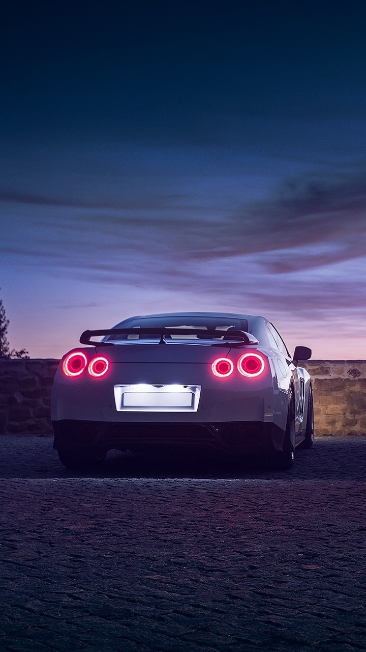 Nissan GT R Phone Wallpaper