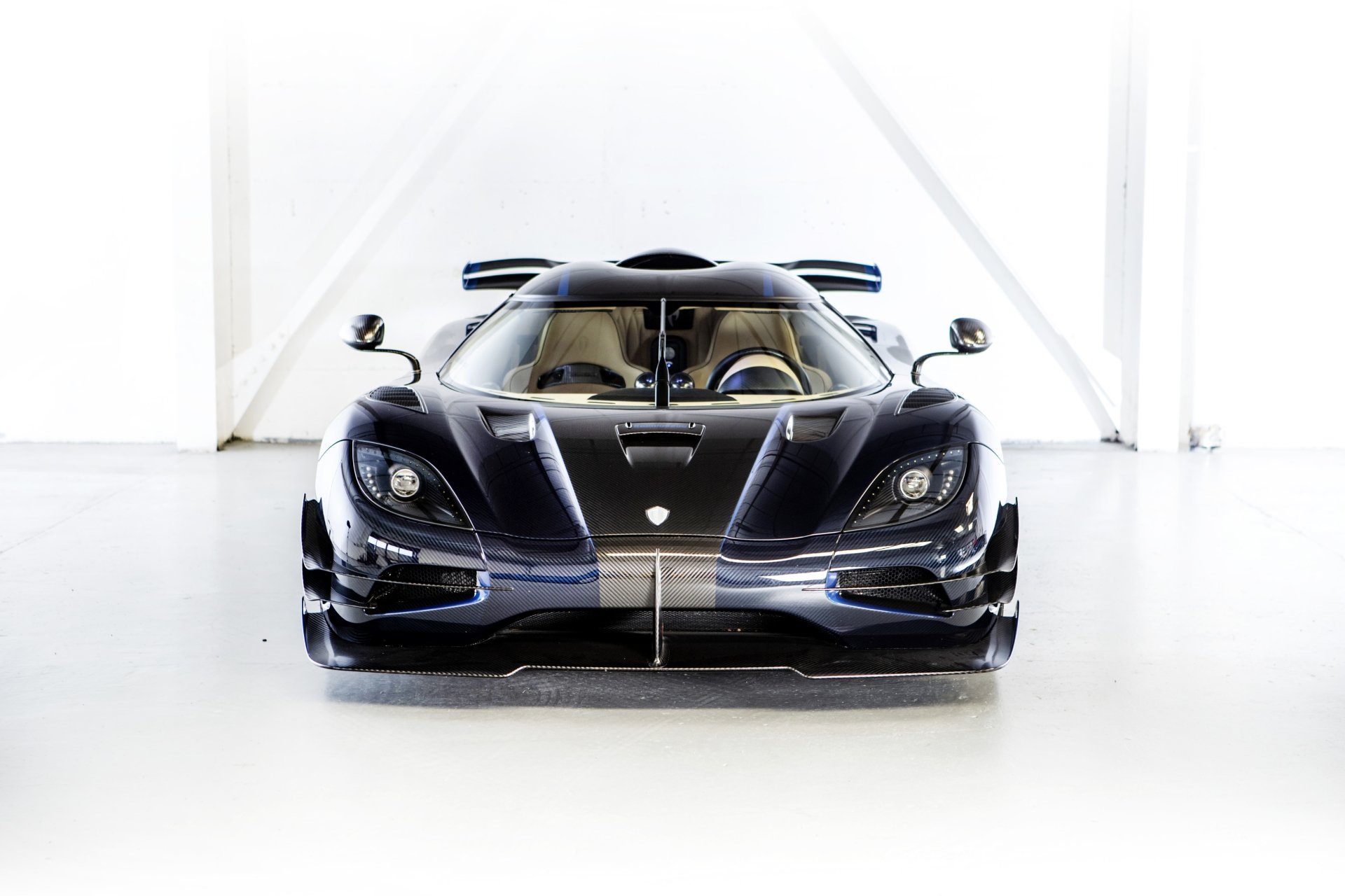 4K Koenigsegg One:1 Wallpaper and Background Image