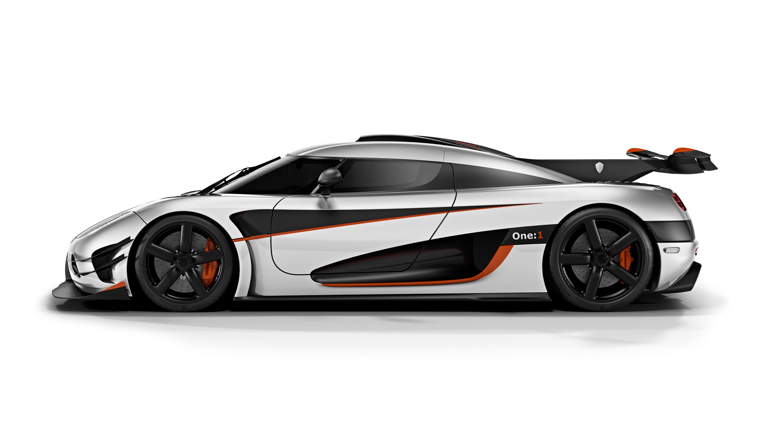 Спорткар Koenigsegg Agera