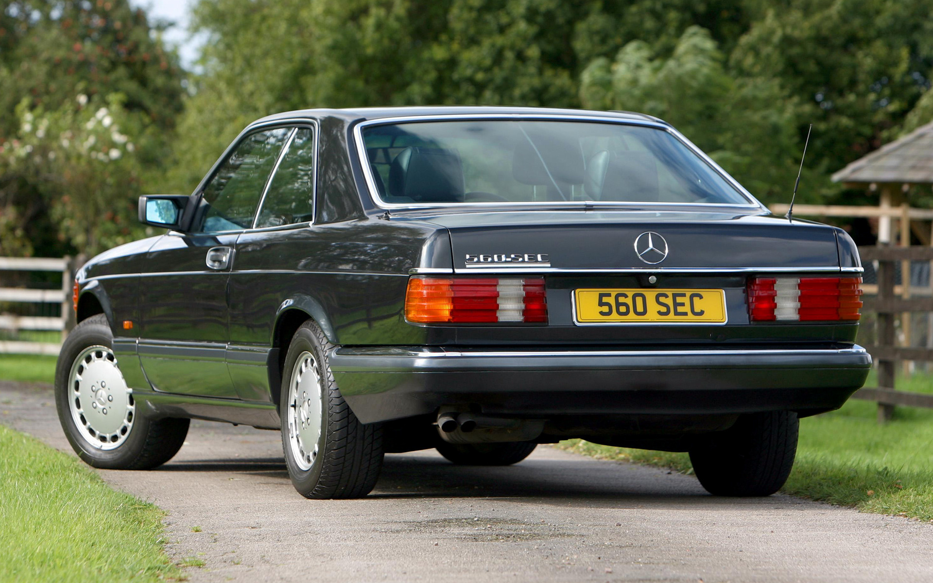 Mercedes Benz 560 SEC (UK) And HD Image