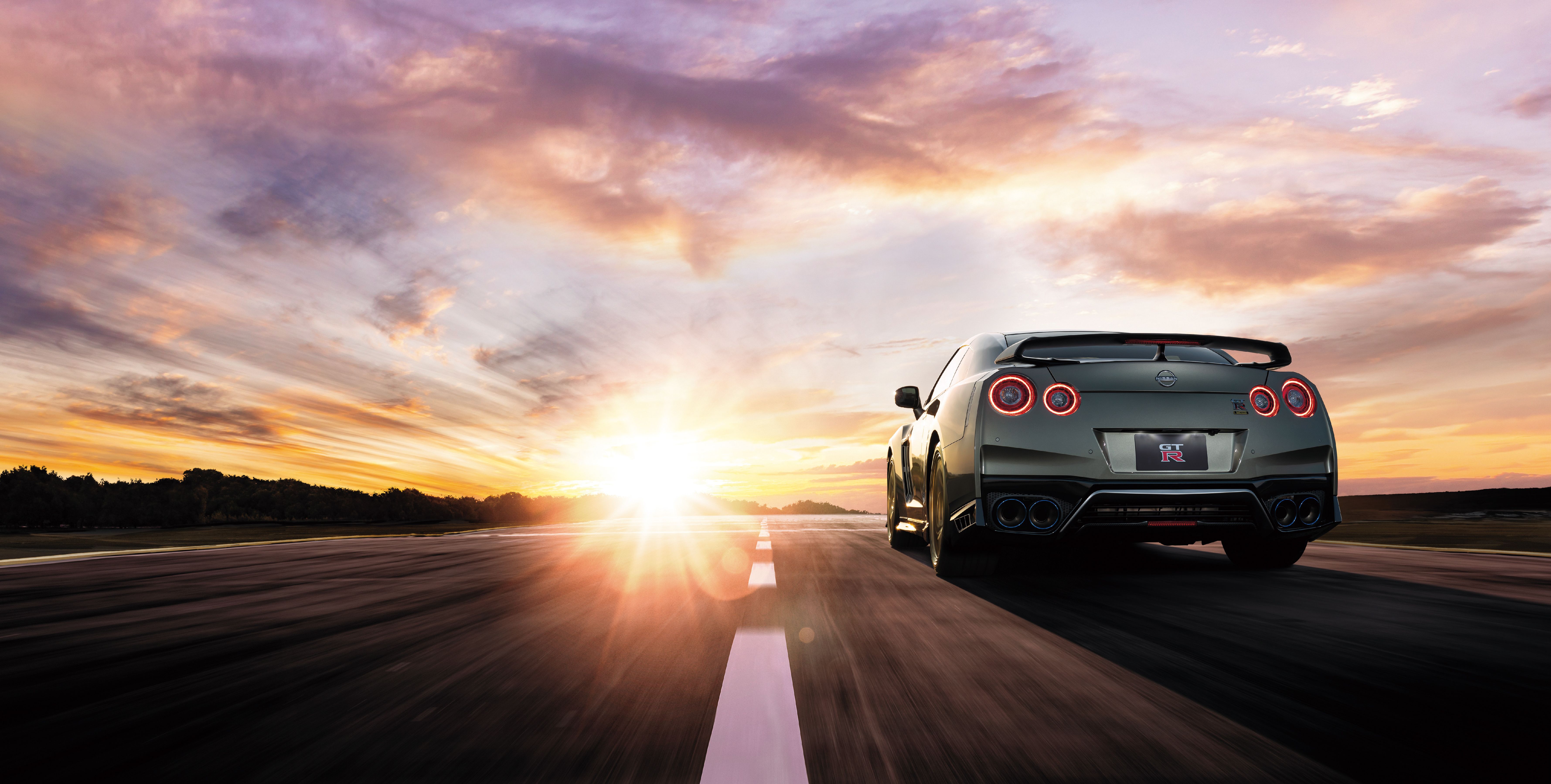 View Photo Of The 2022 Nissan GT R T Spec