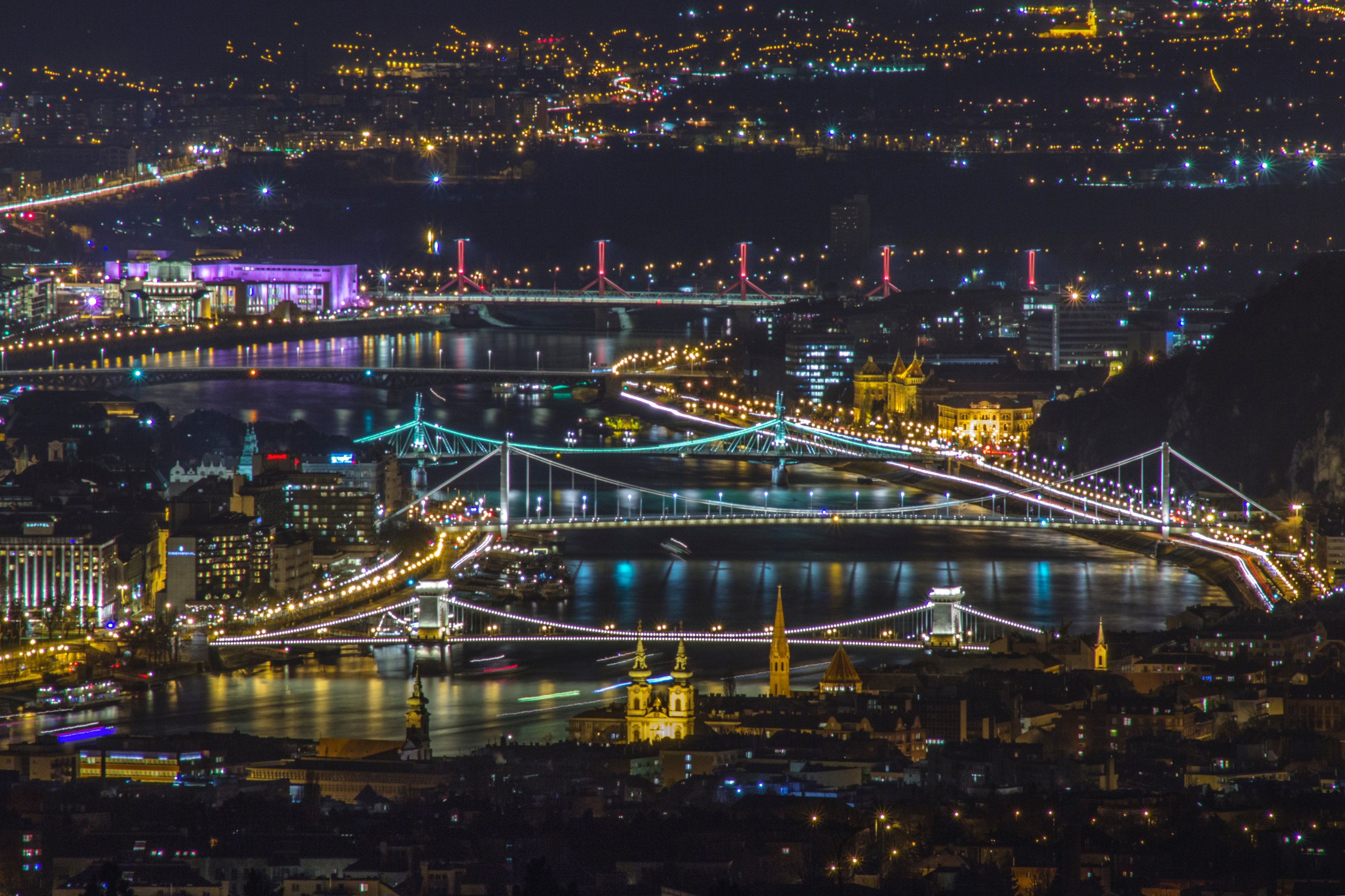 Wallpaper / 5 bridges of budapest 4k Wallpaper