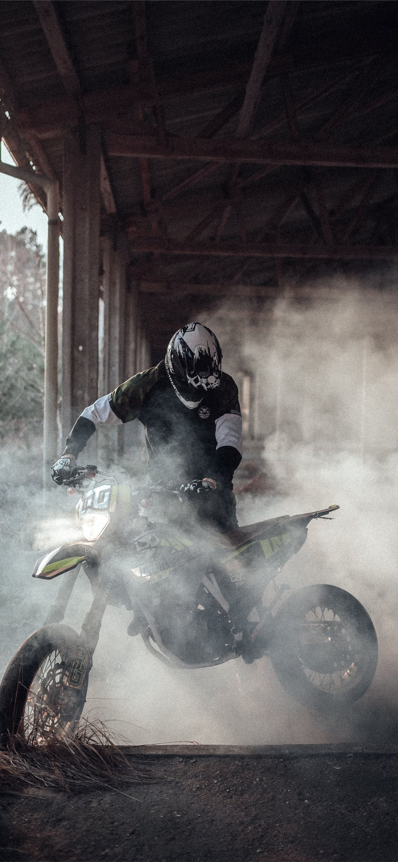 Best Motor bike staunt iPhone HD Wallpaper