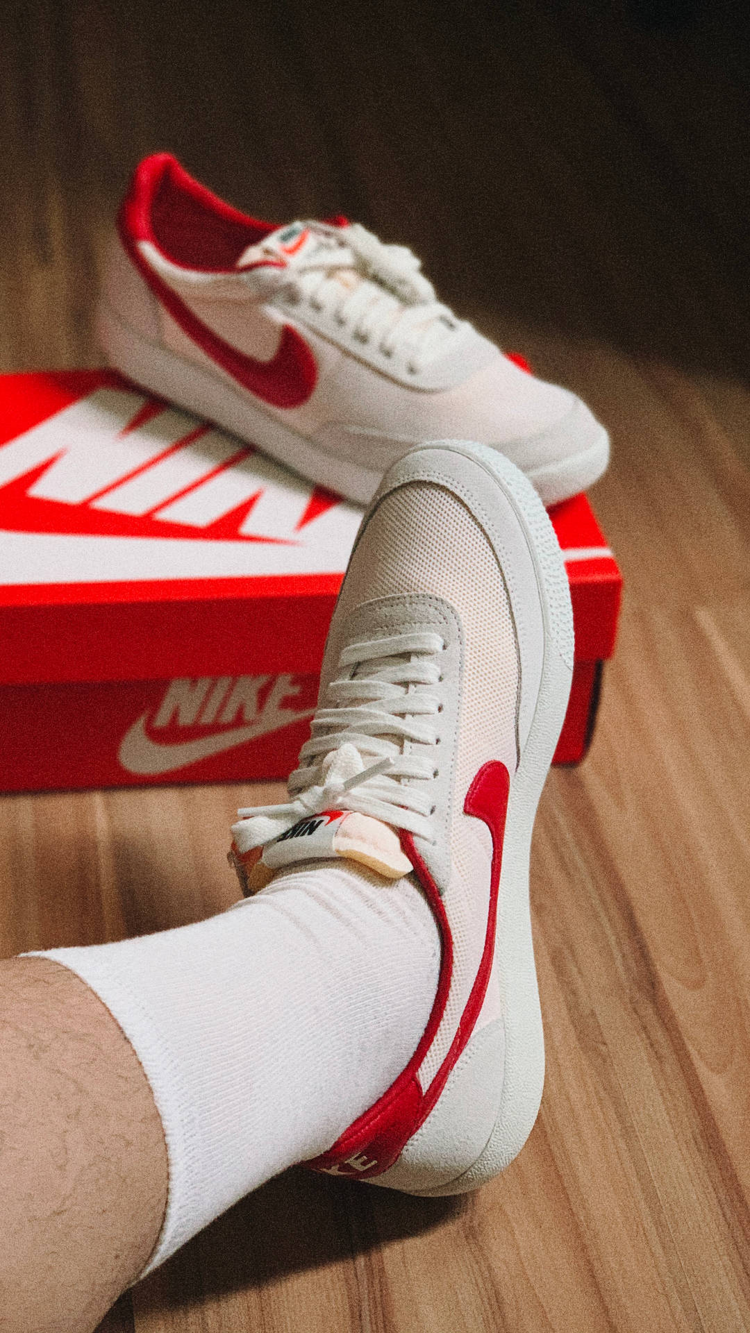 Download Classic Shoes Nike iPhone Background Wallpaper