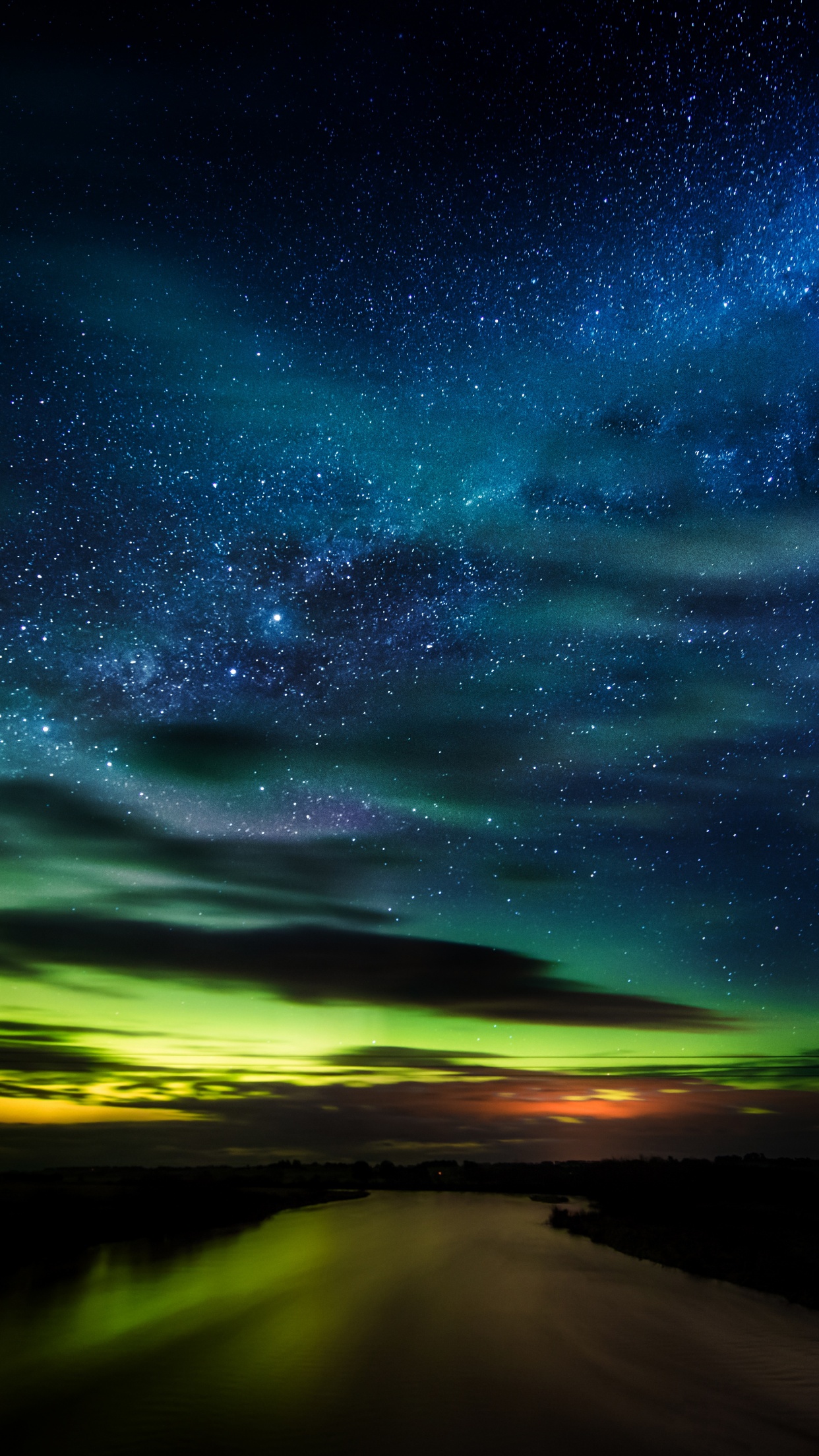Aurora Borealis Wallpaper 4K, Stars, Clouds, New Zealand, Dawn