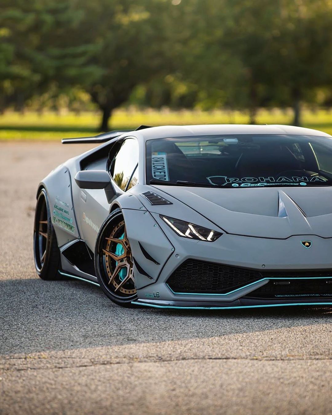 LIBERTY WALK NATION on Instagram: “LIBERTY WALK 自由に歩く LBWORKS LAMBORGHINI HURACAN Tag a friend who wou. Lamborghini, Lamborghini veneno, Lamborghini huracan