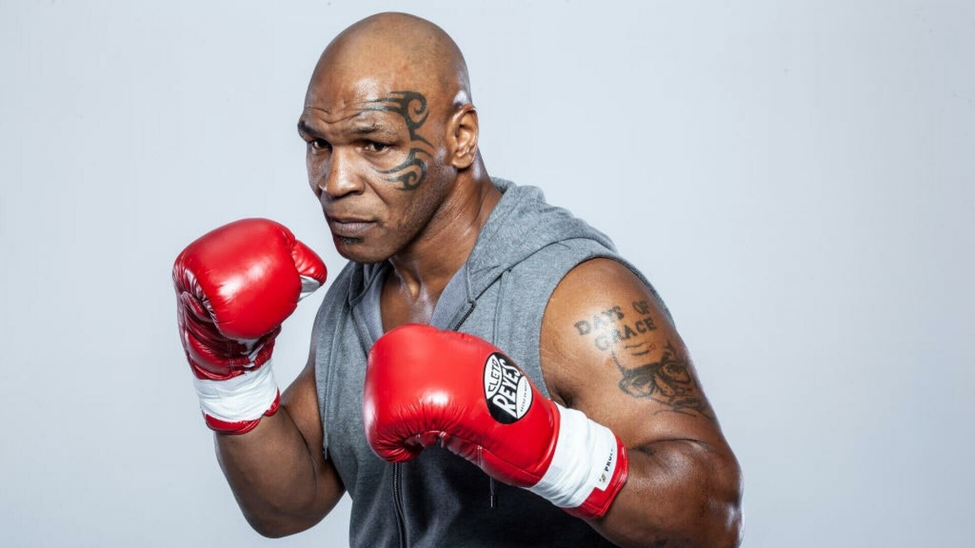 Mike Tyson replaces Chris Rock. What