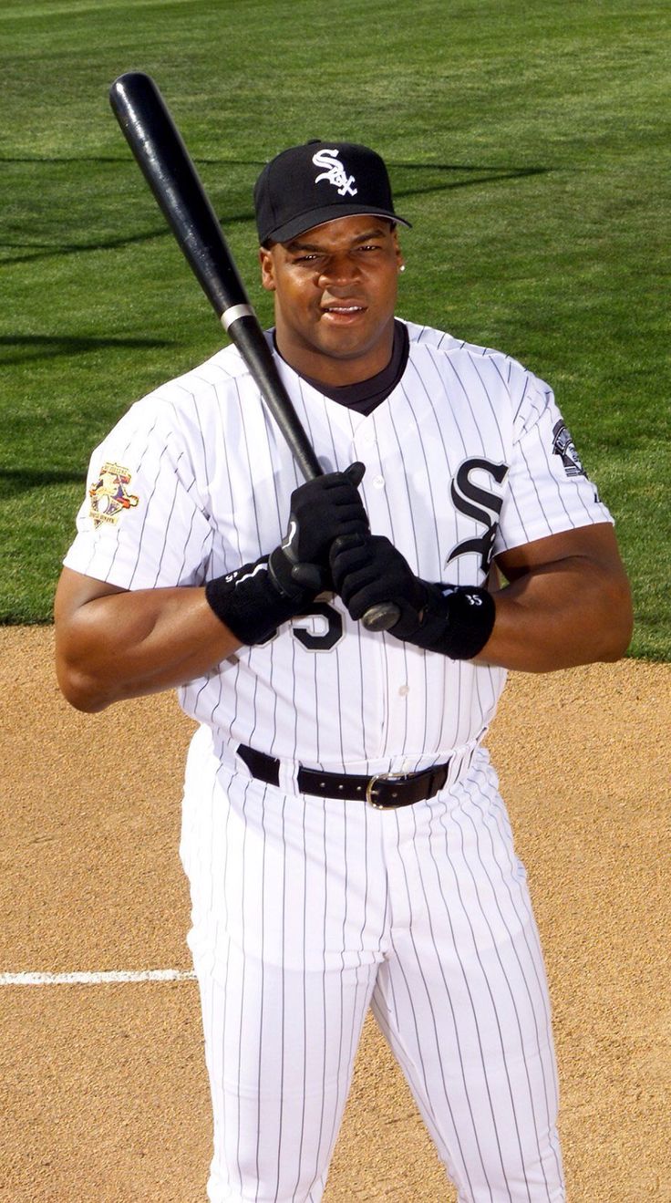 Frank Thomas I saw him hit his 500th home run at the old Twins Metro dome. White sox baseball, Chicago white sox baseball, Mlb players