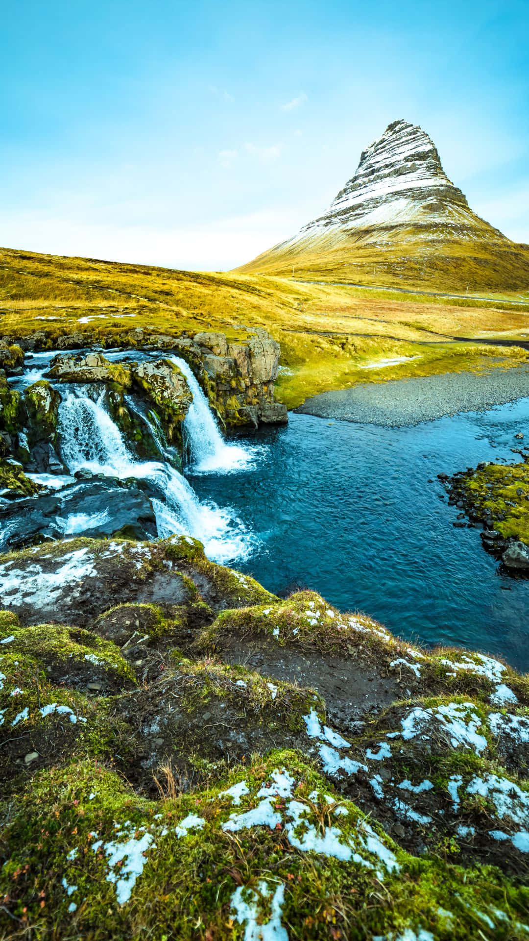 Download Enjoying the View of Iceland's Rugged Terrain