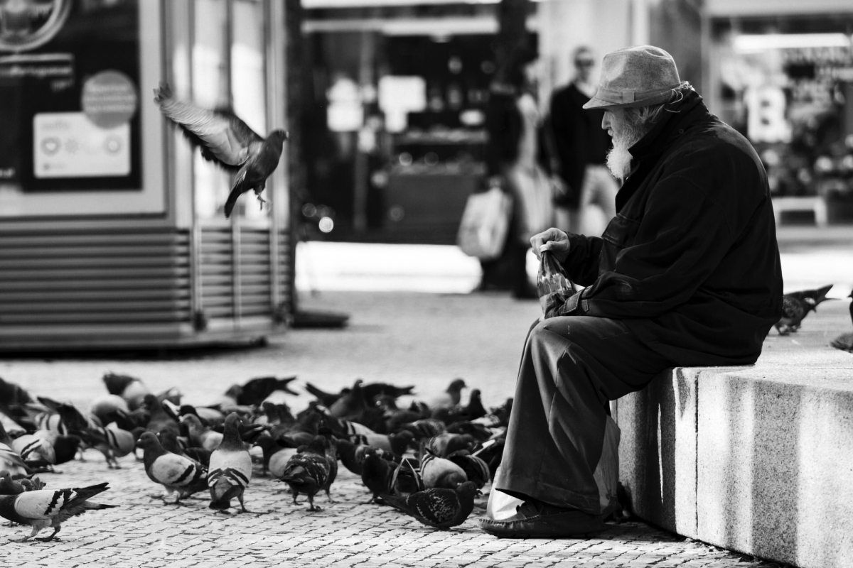 Excellent Examples of Street Photography in Black and White
