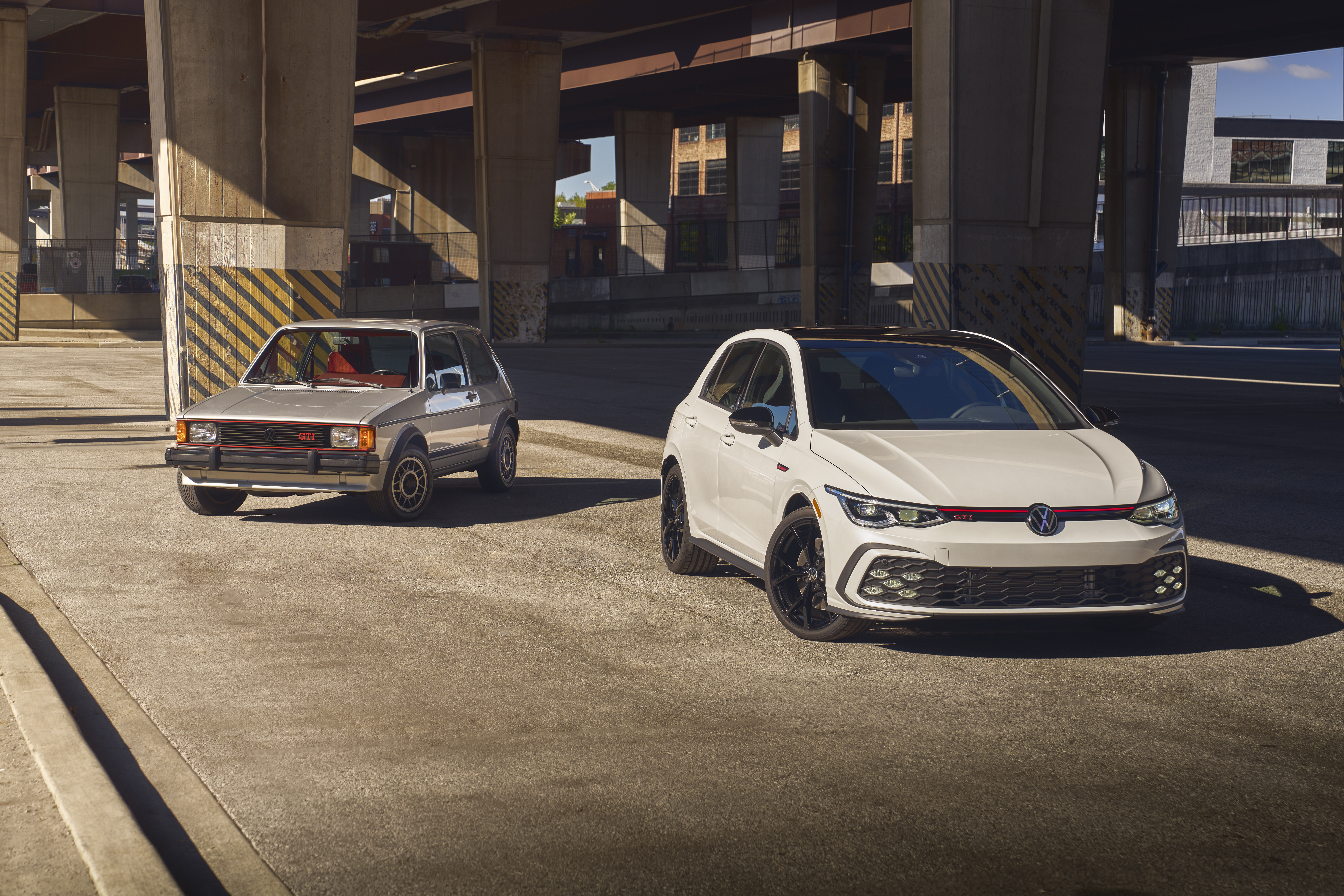 2024 Volkswagen Golf GTI 380 Photo Gallery