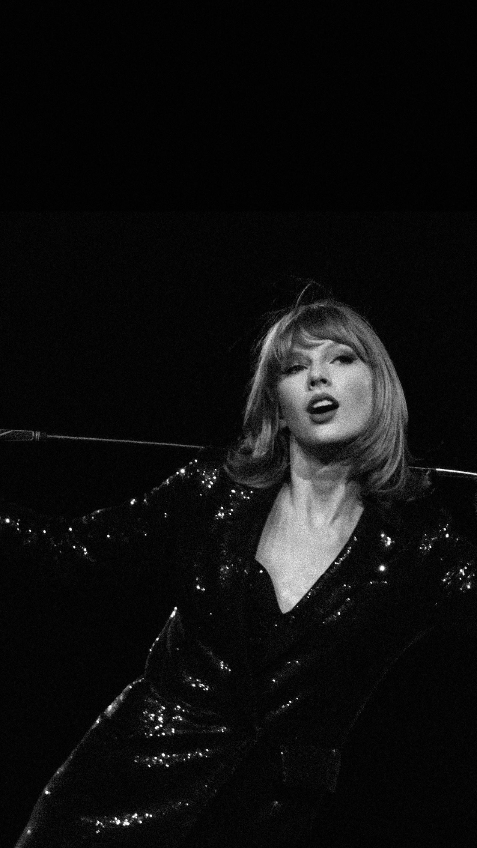 black and white taylor swift wallpaper