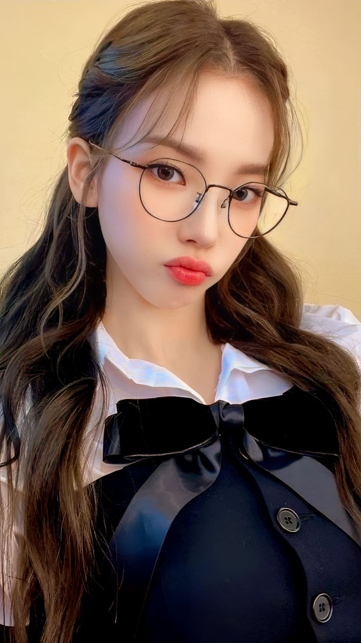 Wallpaper Karina AESPA in 2023