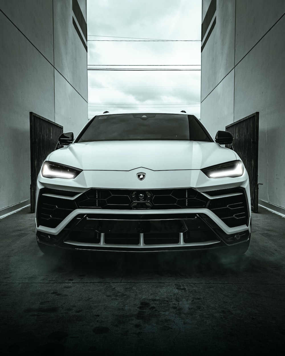 Lamborghini Urus Picture. Download Free Image