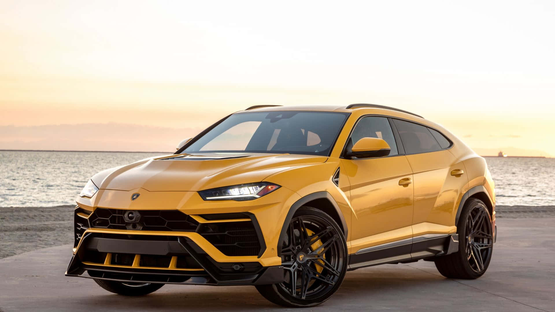 Lamborghini Urus Wallpaper
