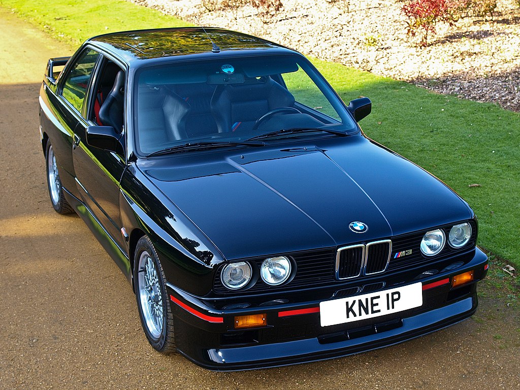 Black BMW M3 E30