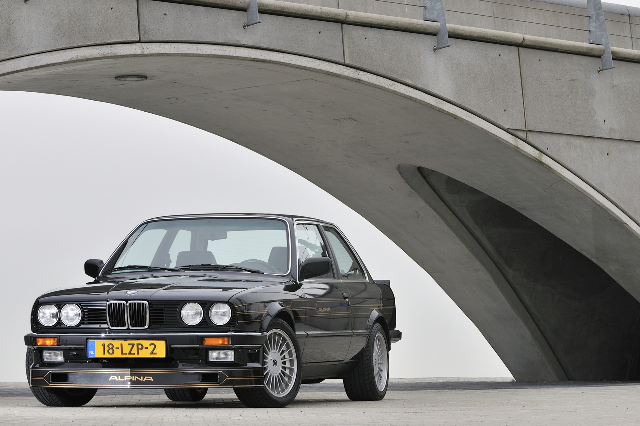BMW E30 wallpaper. Wheelmen
