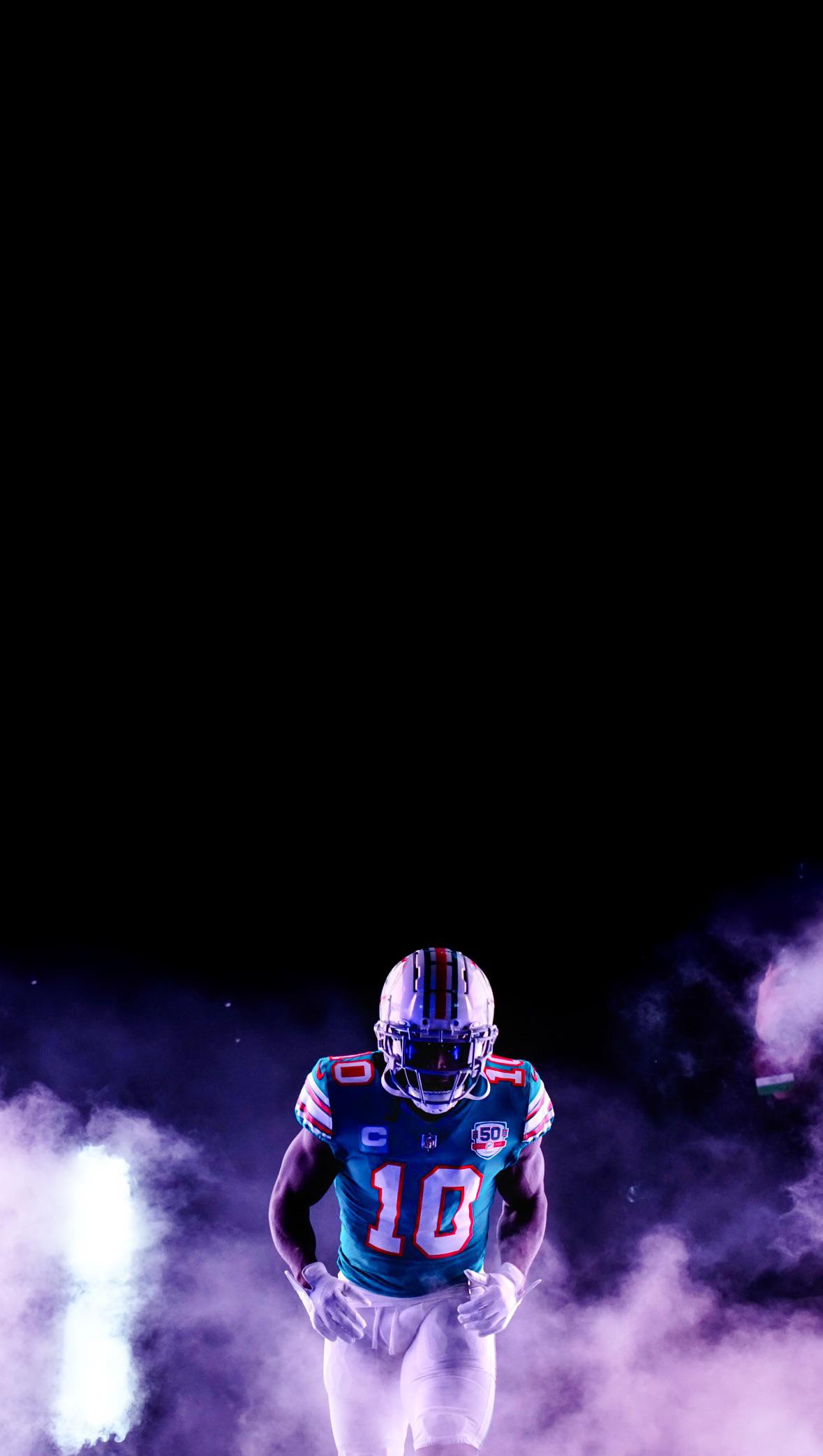 Hey y'all Seahawks fan coming in peace. I enjoy making wallpaper and saw this awsome pic of Hill so I'm just posting it here for anyone