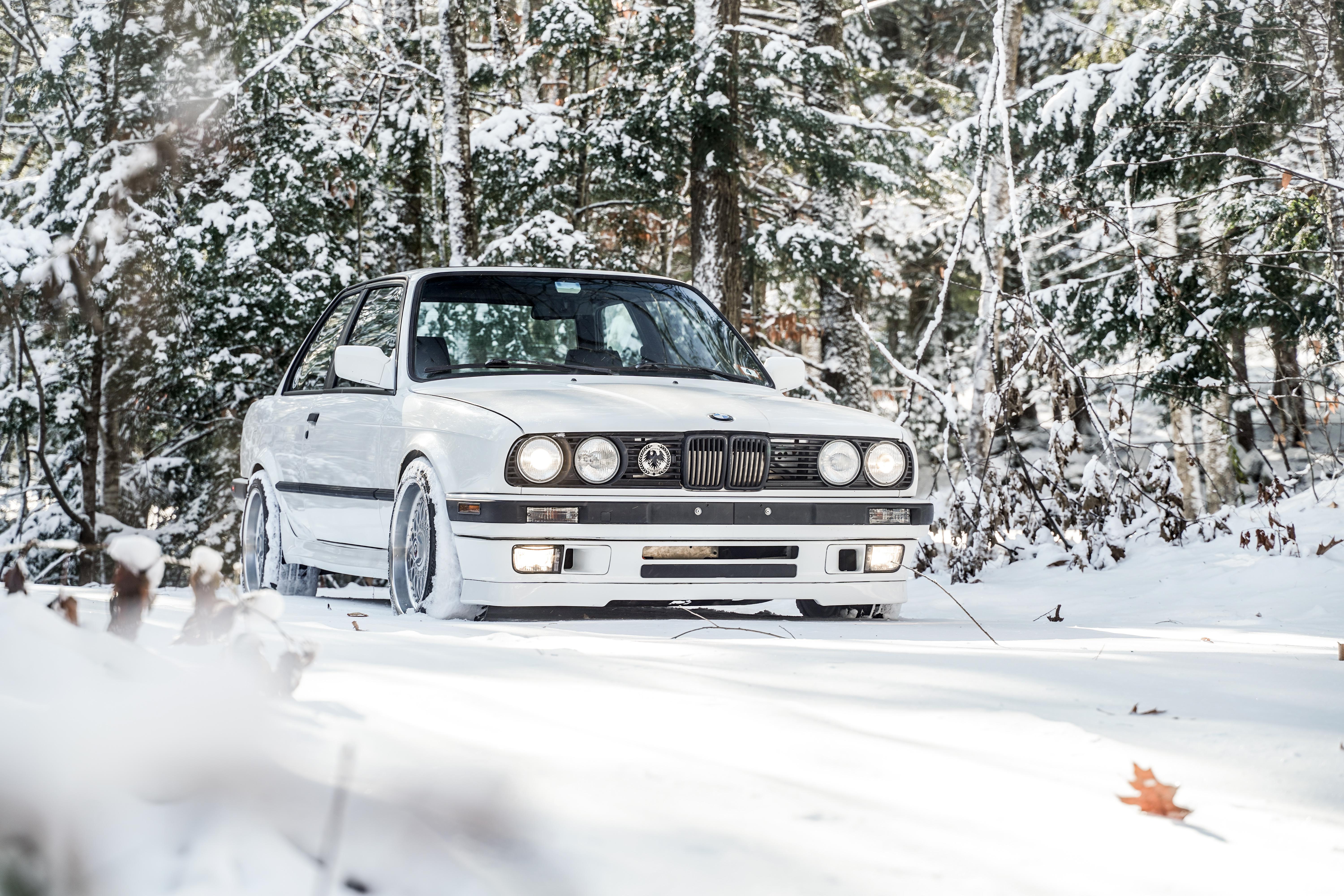 Couldn't resist using the first snow for some driveway photo