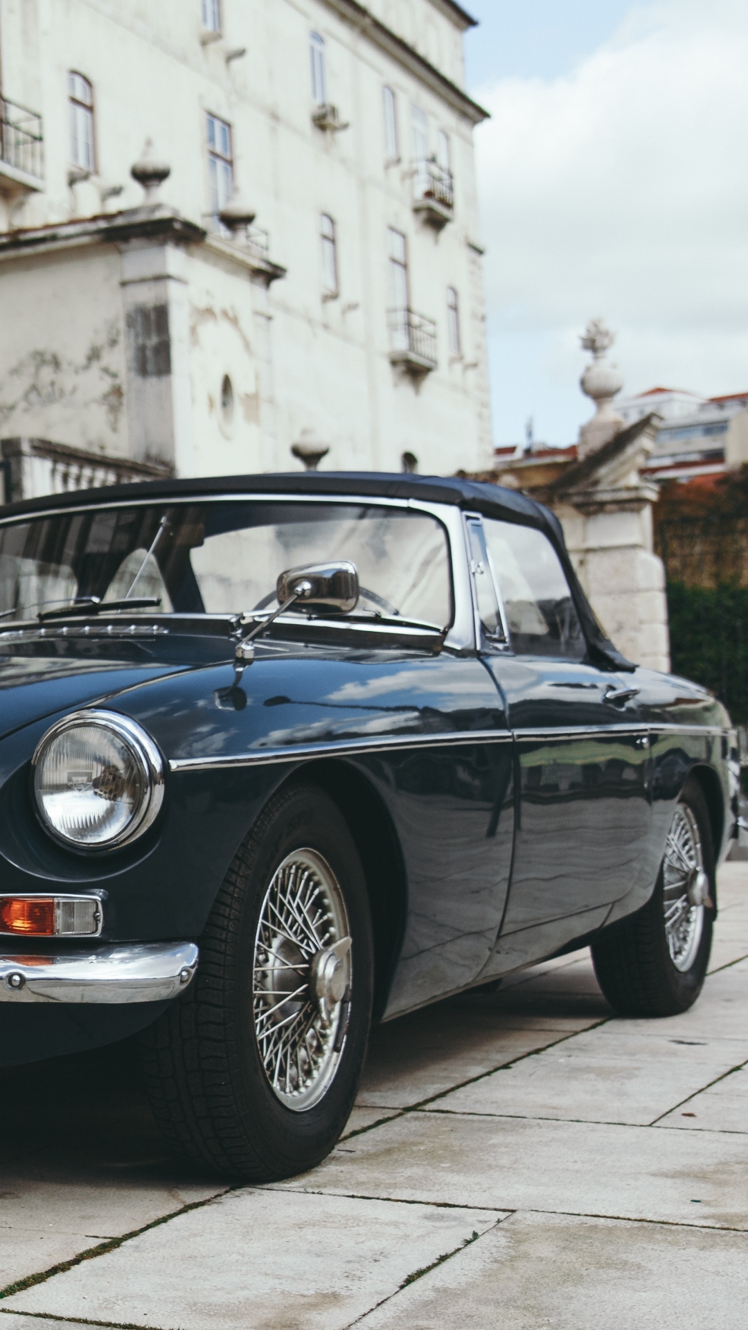 Retro Car Wallpaper for iPhone 11, Pro Max, X, 8, 7, 6