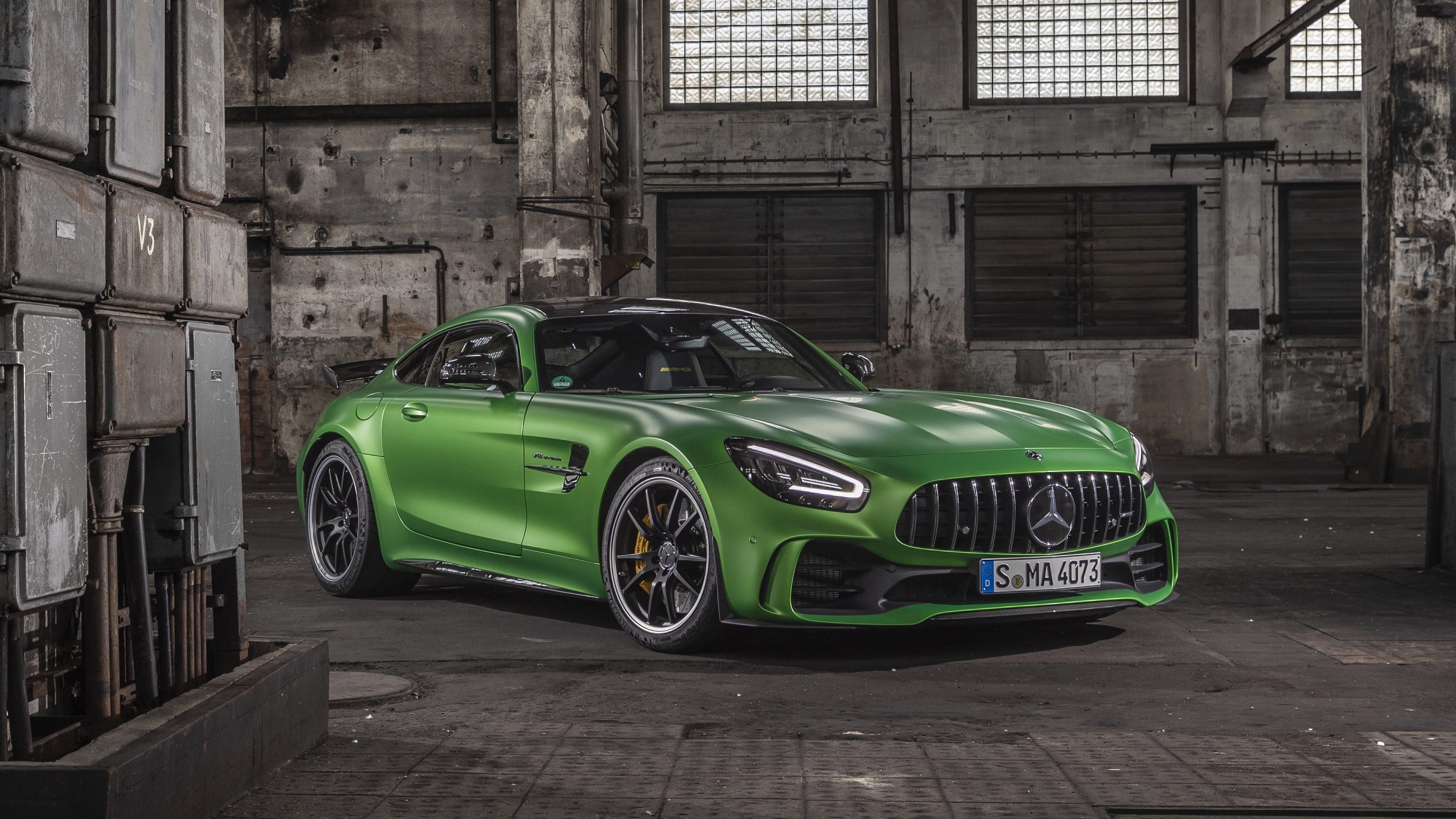 Mercedes AMG GT R Wallpaper