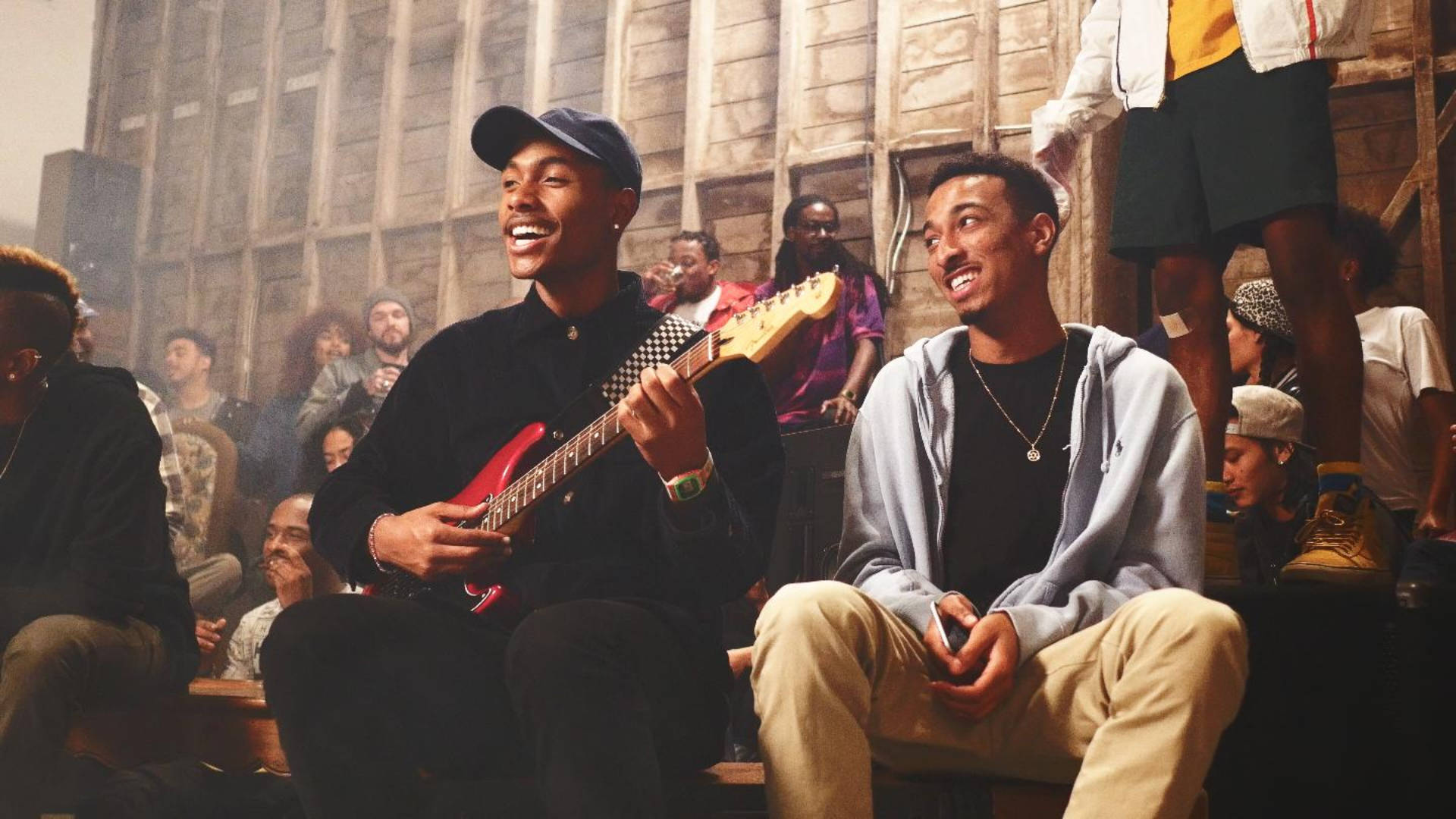 Download Steve Lacy Performing In A Crowd Wallpaper