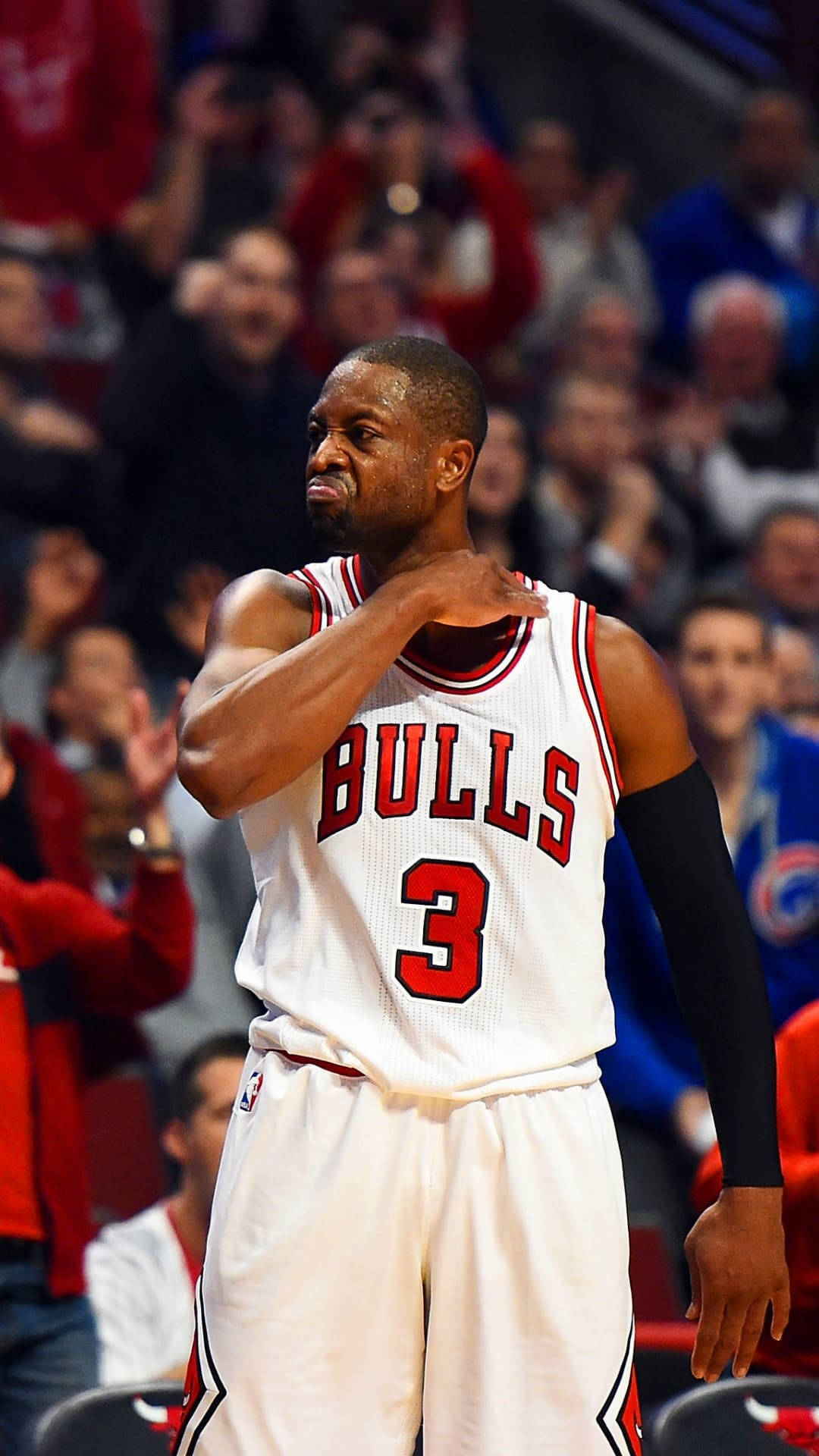 Download Chicago Bulls Dwyane Wade Fierce Throat Slash Wallpaper