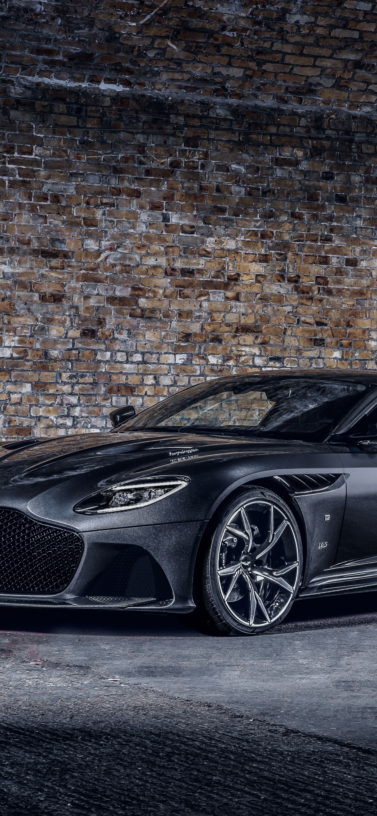 Aston Martin DBS Superleggera Wallpaper