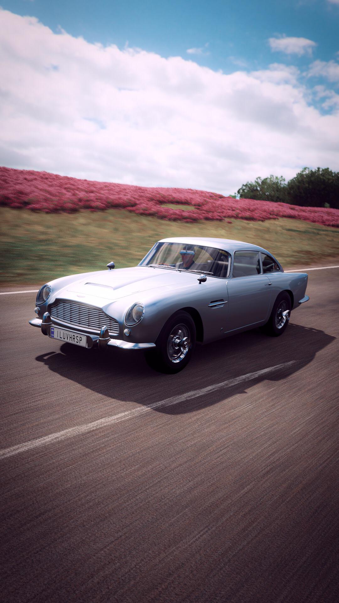 JB Aston Martin DB5 I took some photo