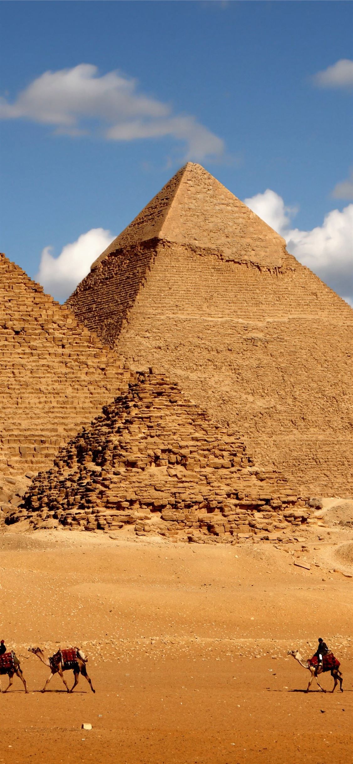 Great Pyramid of Giza #GreatPyramidofGiza mostbeautifulplacestovisit # egypt #iPhoneXWallpaper. Pyramids of giza, Pyramids egypt, Egypt