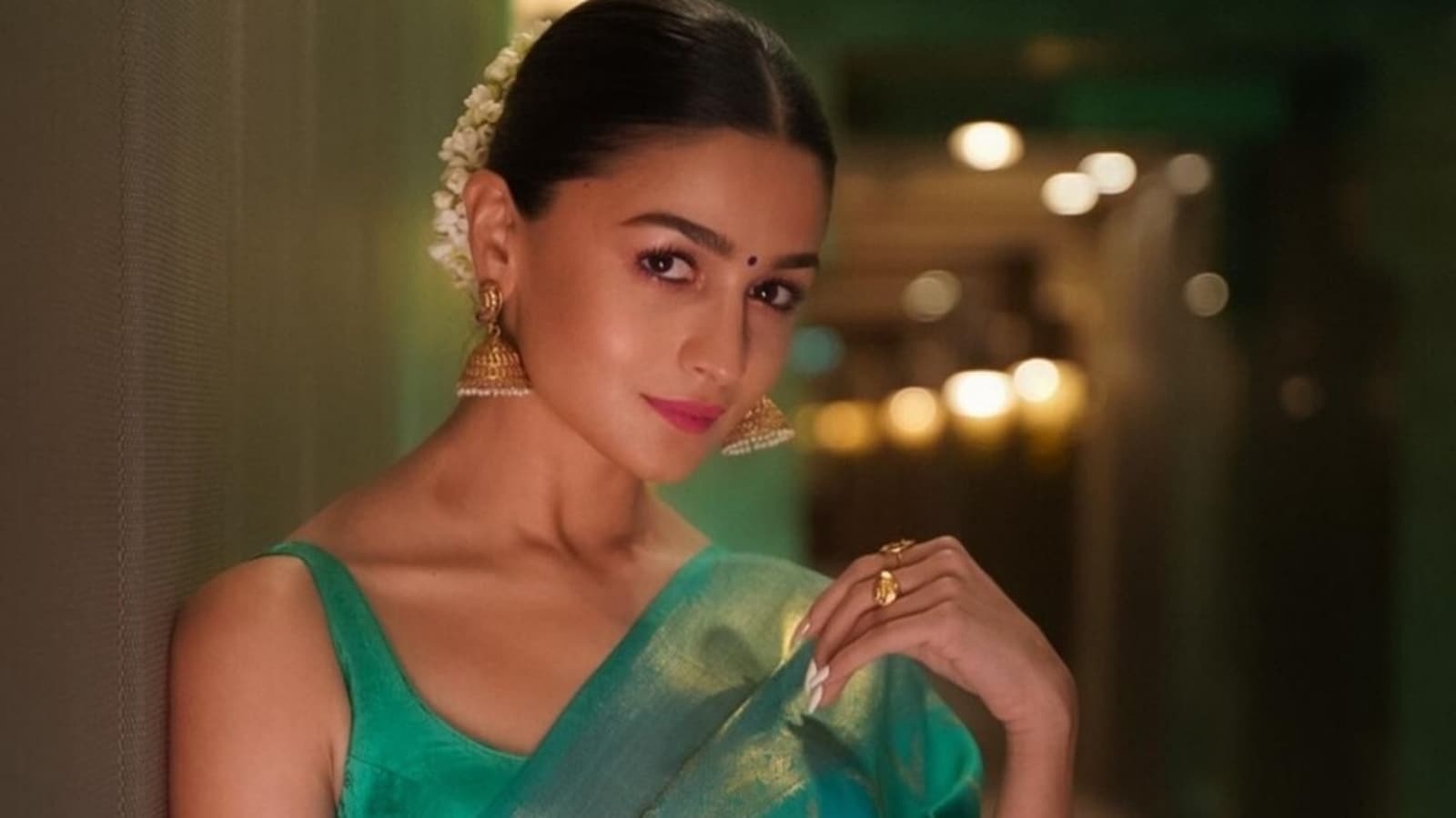 Alia Bhatt promotes RRR in timeless Kanjeevaram saree and sleeveless blouse: All pics inside