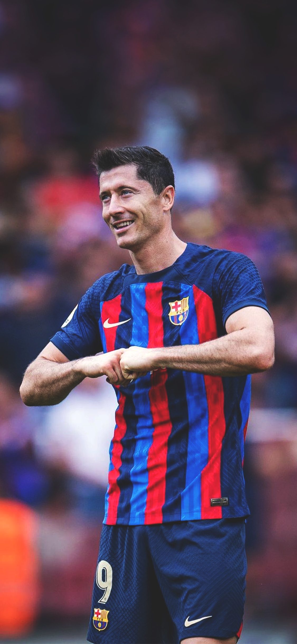 Lewandowski phone wallpaper I made